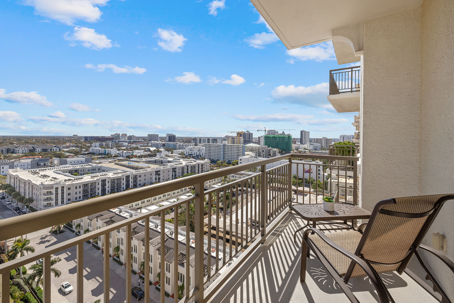 800 N Tamiami Trail , 1512