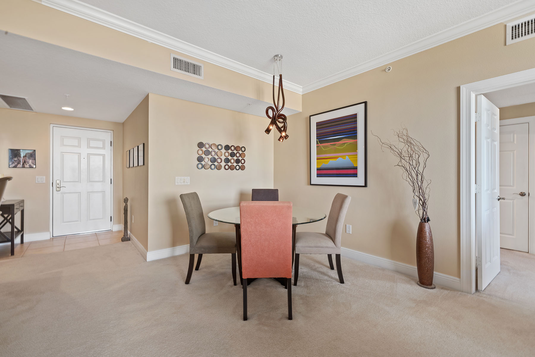 800 N Tamiami Trail , 611