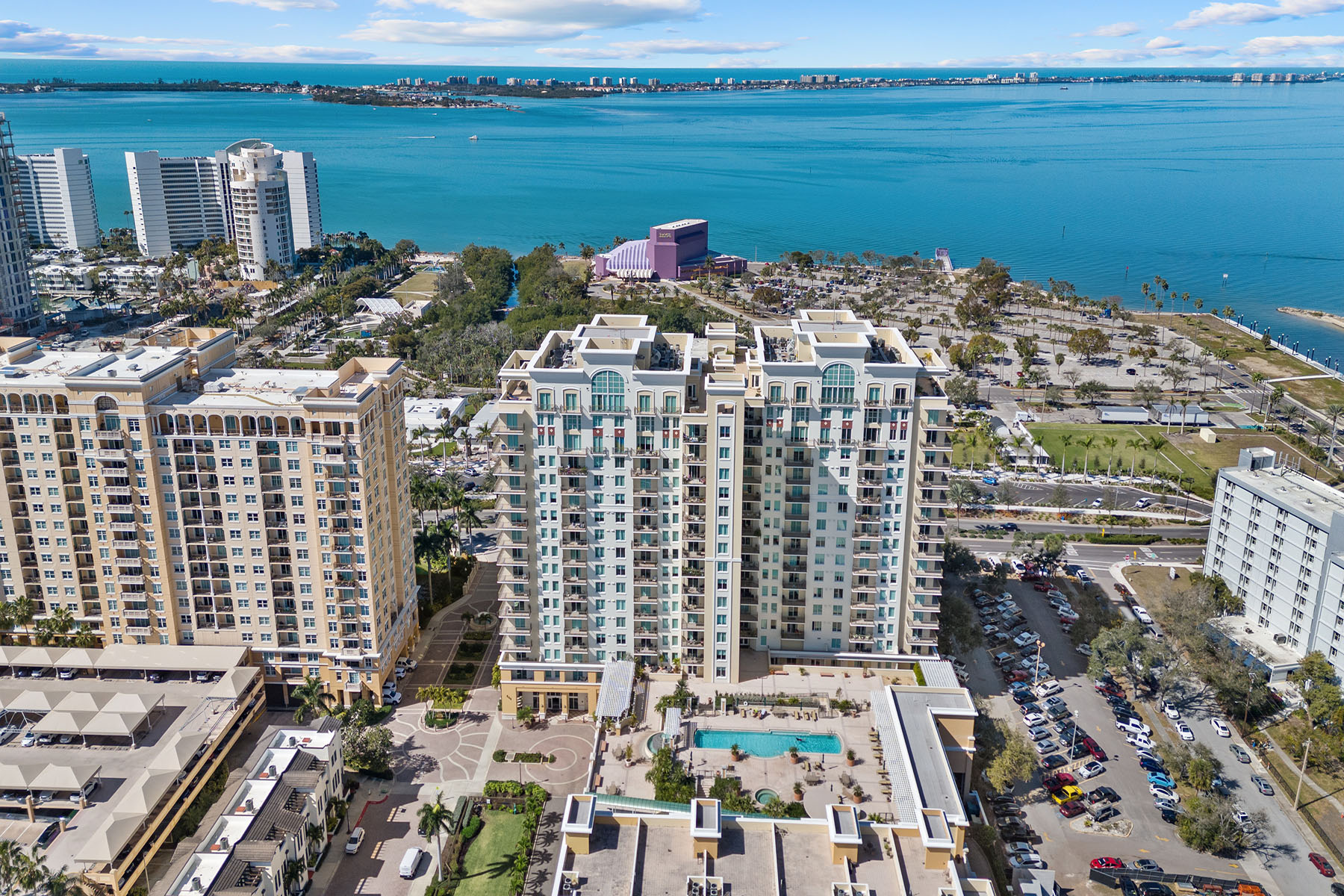 800 N Tamiami Trail , 611