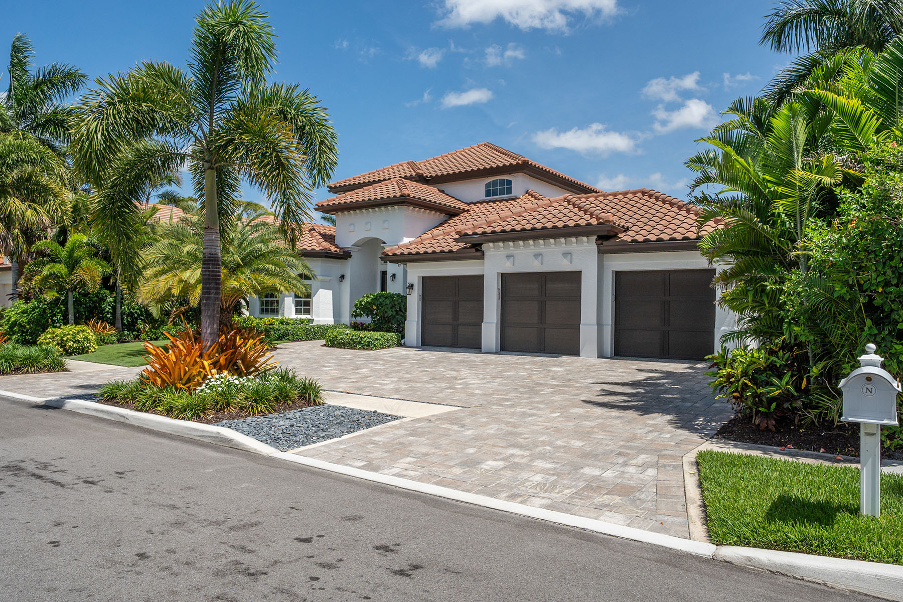 1915 Clematis Street