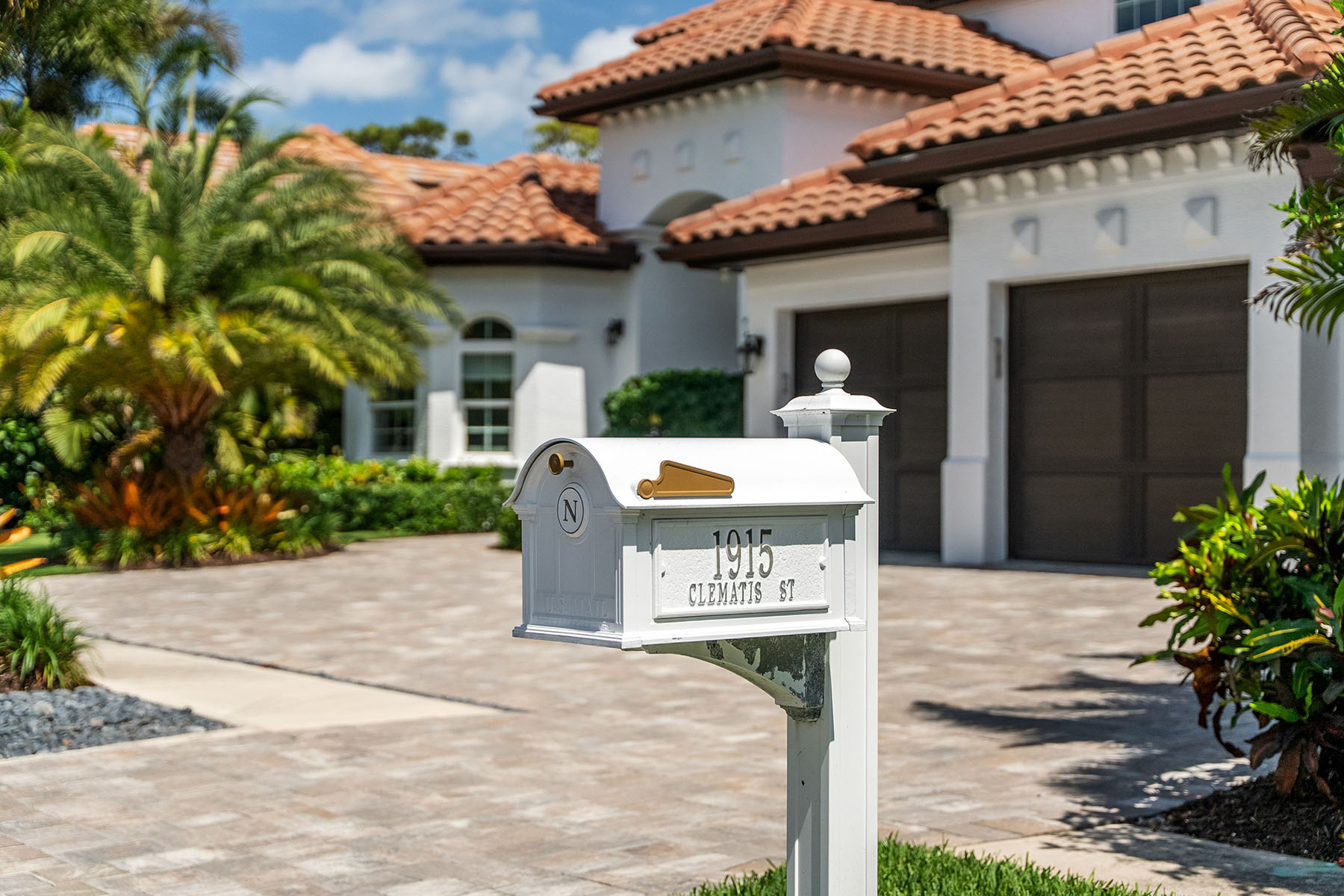 1915 Clematis Street