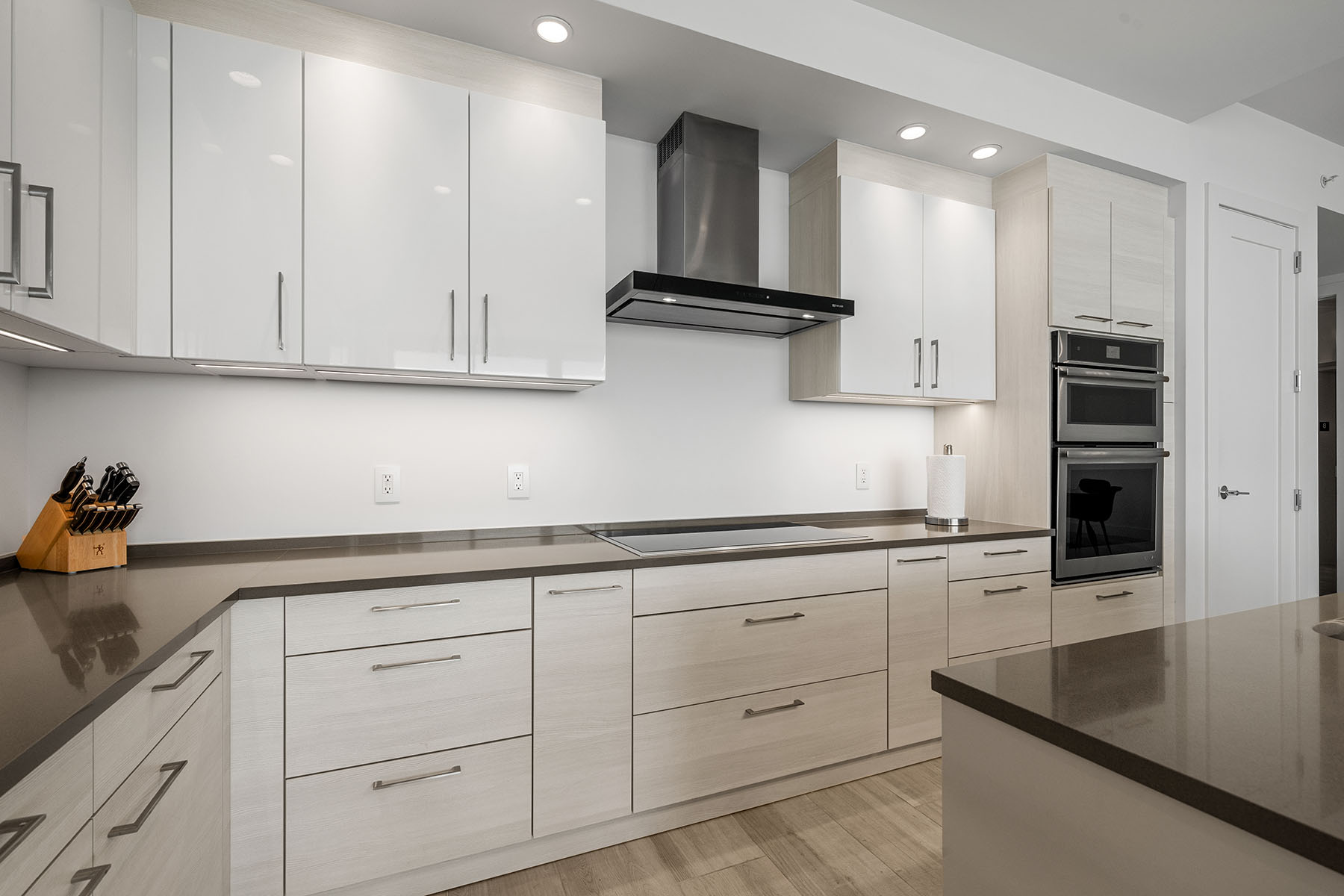 1155 N Gulfstream Avenue , 802
