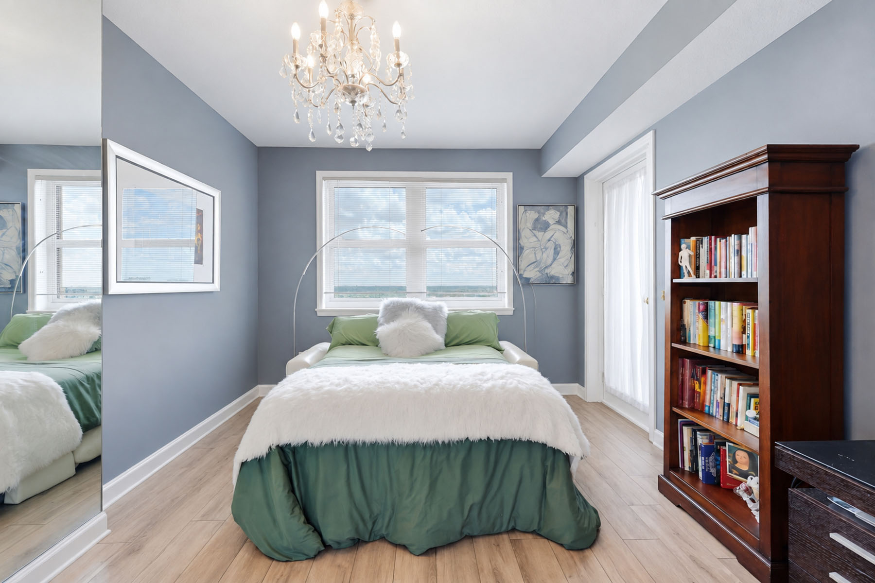750 Tamiami Trail , 1506
