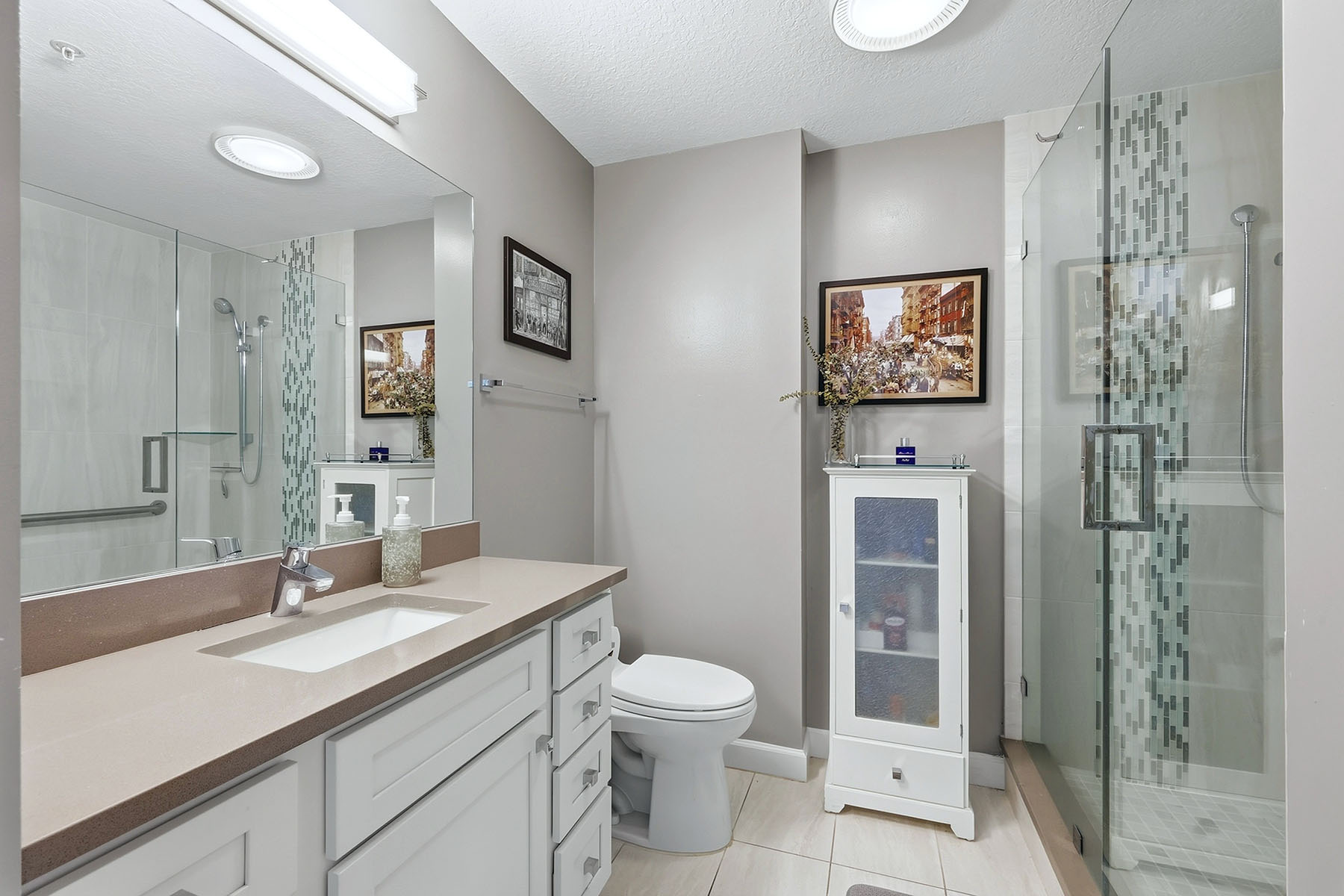 750 Tamiami Trail , 1506