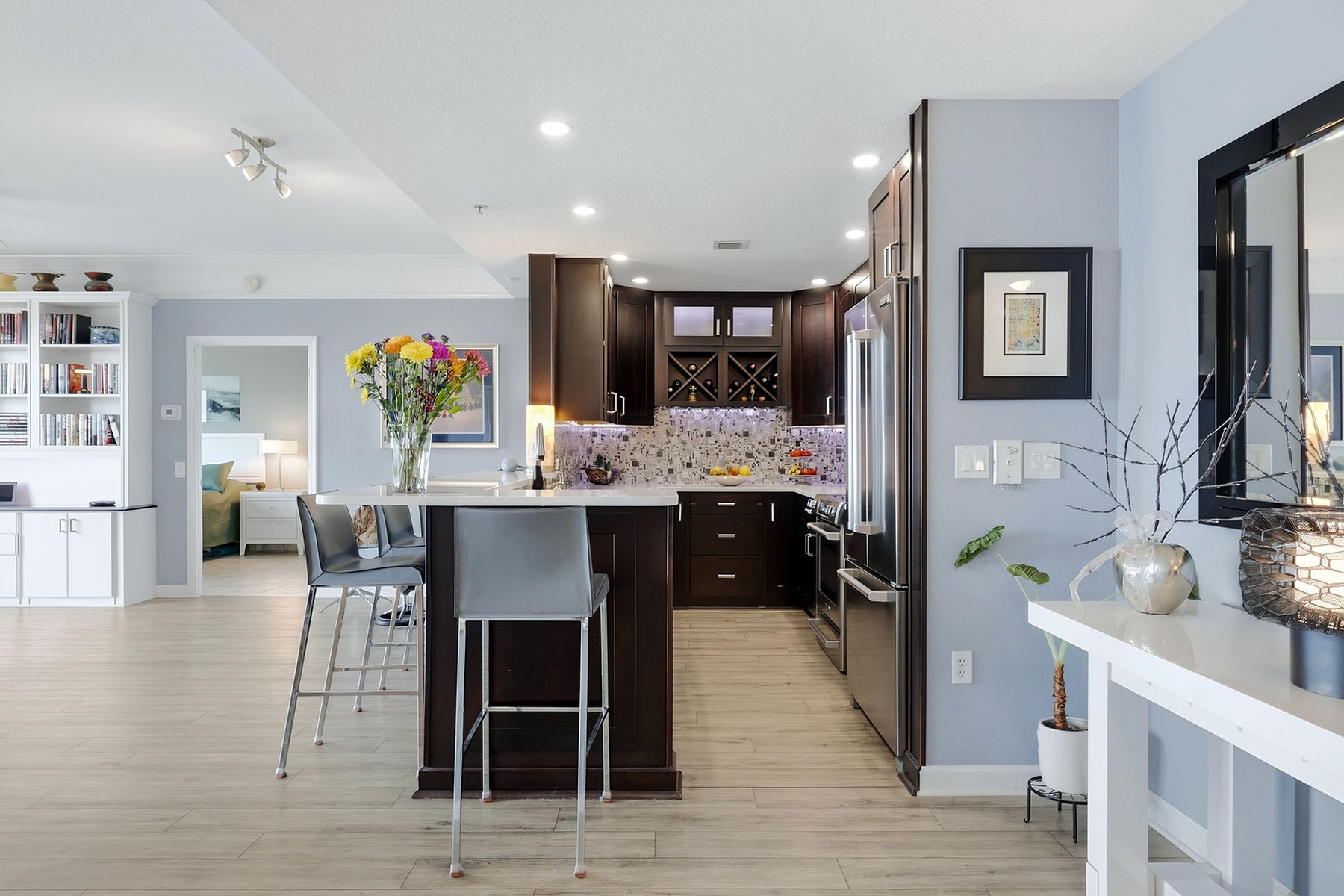 750 Tamiami Trail , 1506