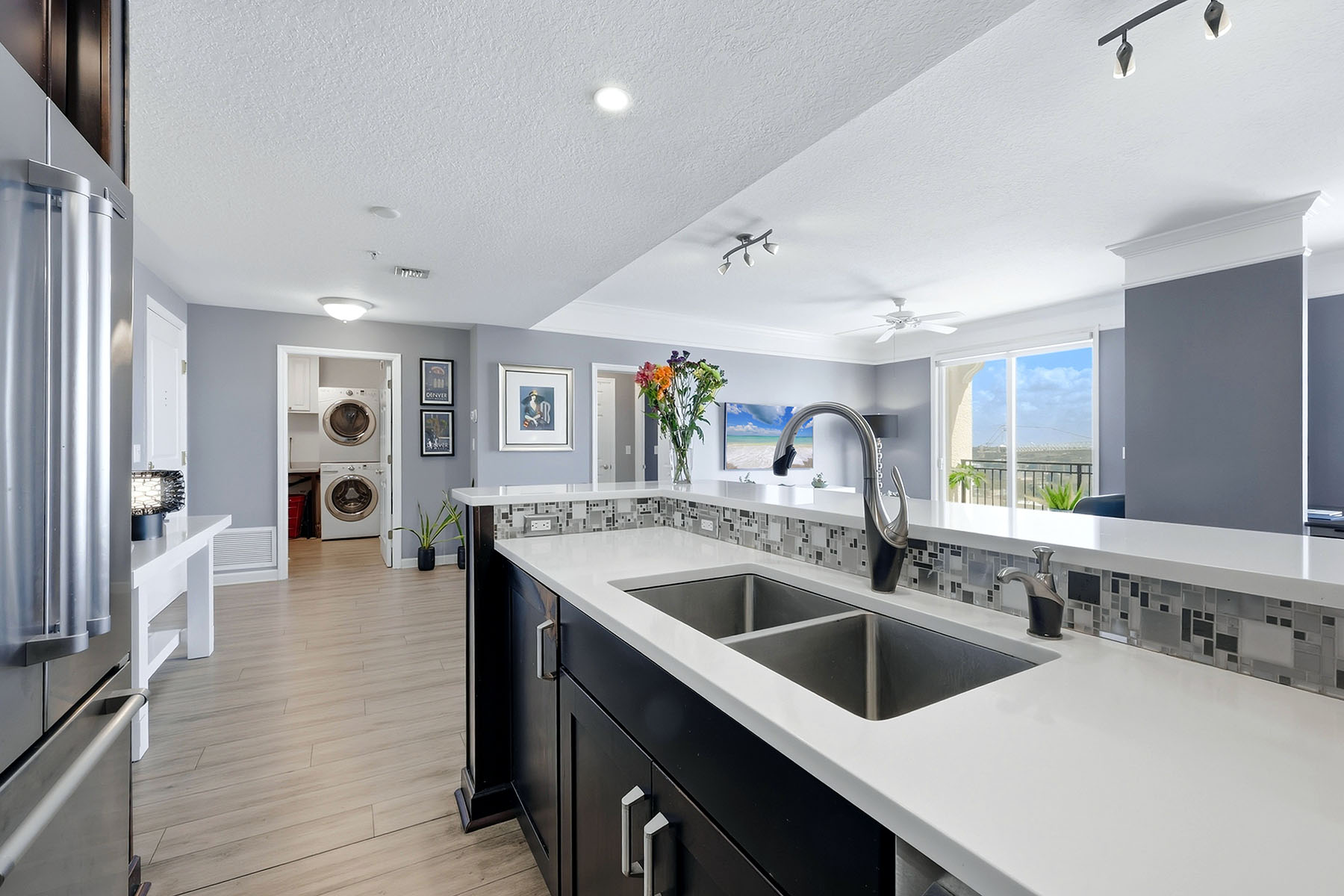 750 Tamiami Trail , 1506