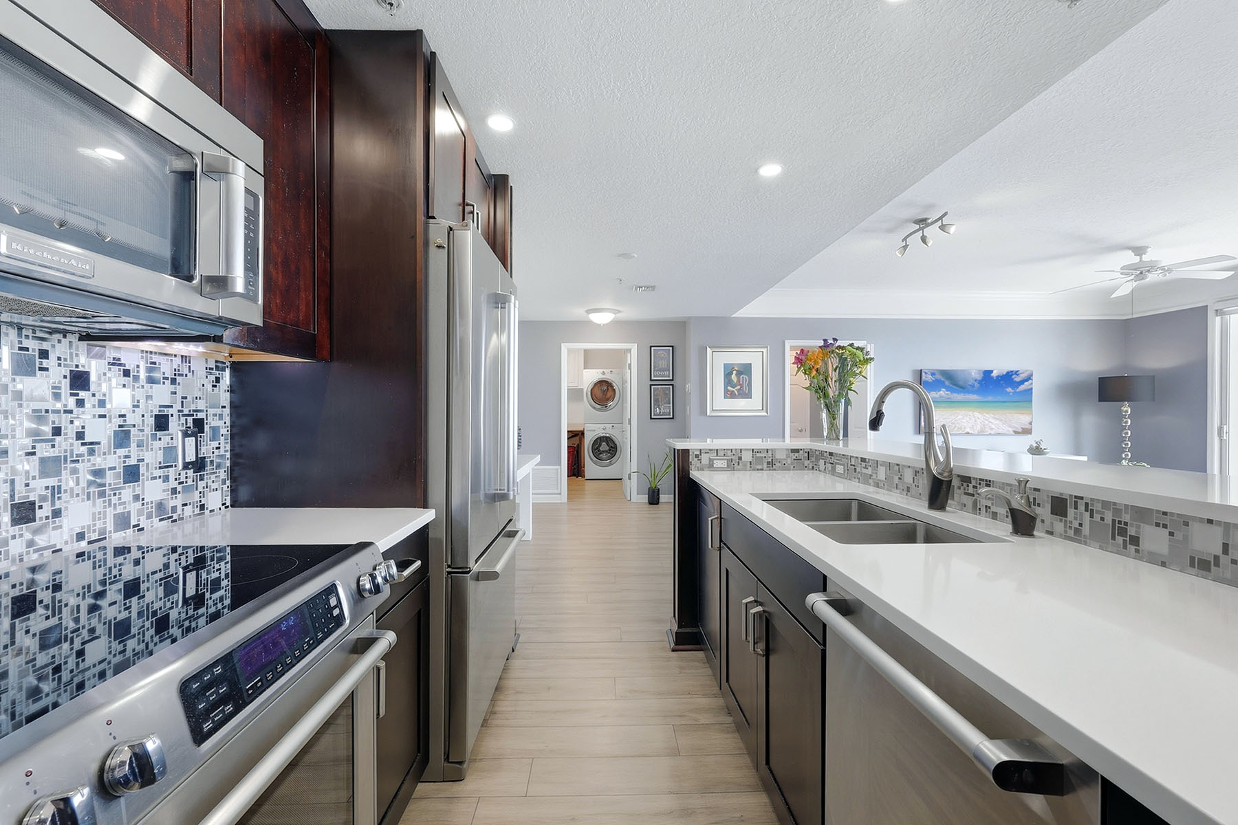 750 Tamiami Trail , 1506