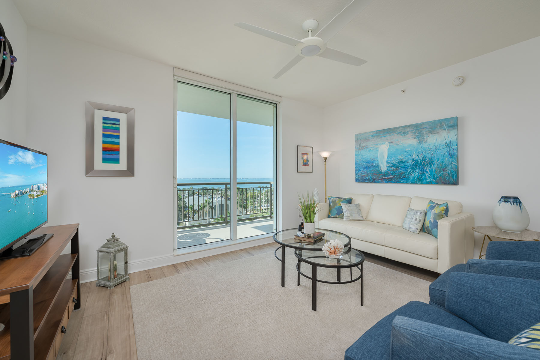 800 N Tamiami Trail , 815