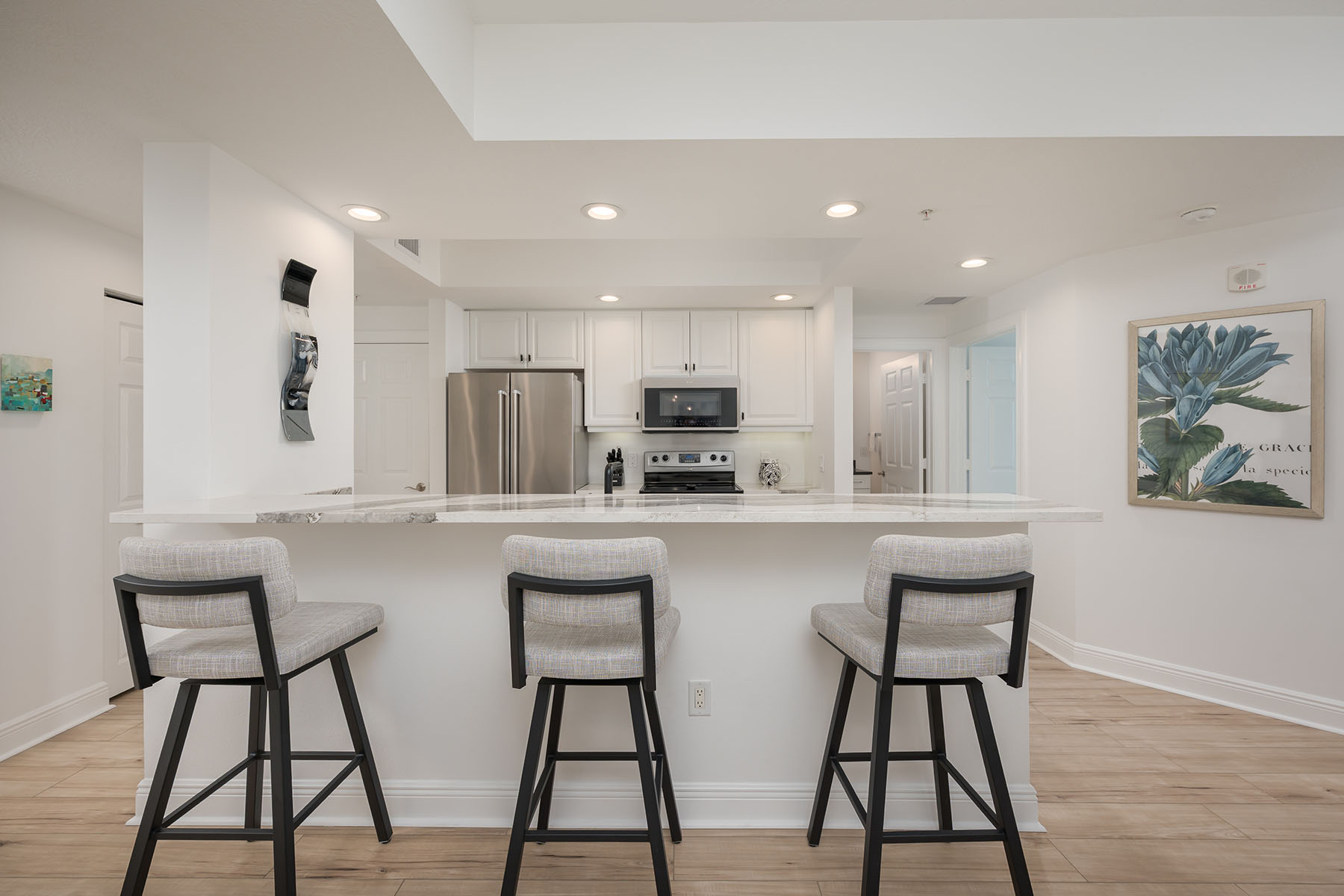 800 N Tamiami Trail , 815