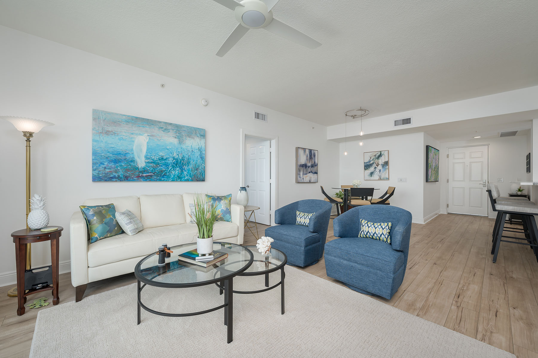 800 N Tamiami Trail , 815