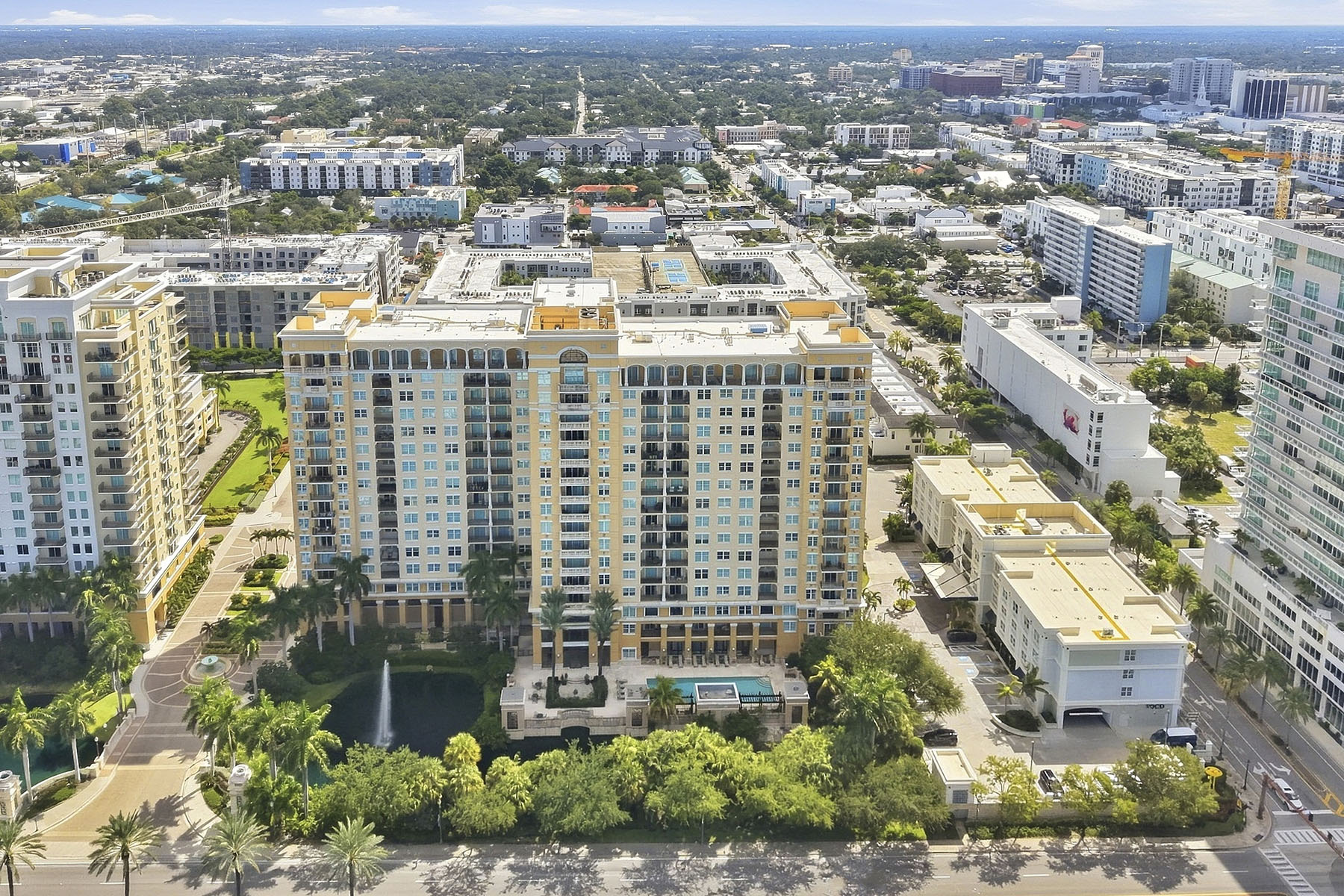 750 N Tamiami Trail , 517