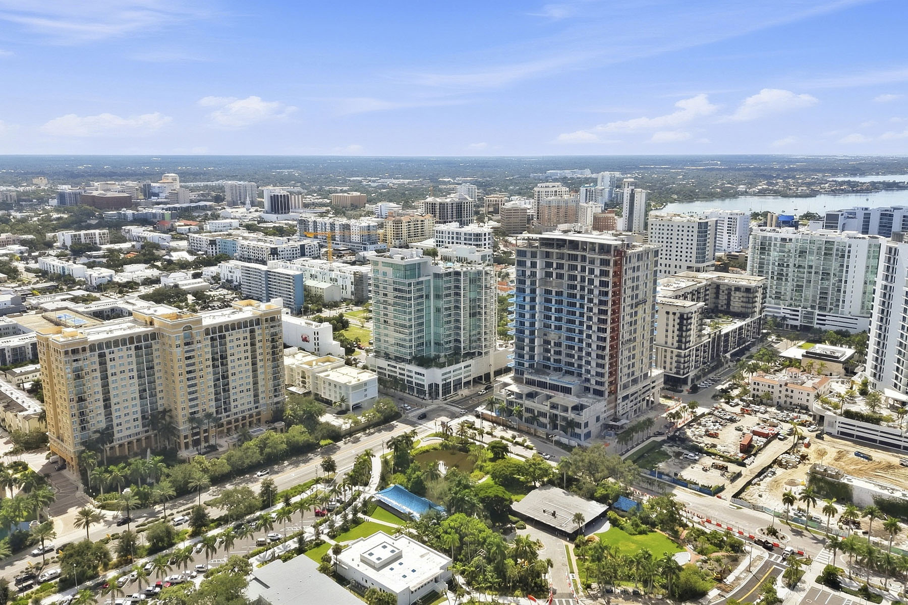 750 N Tamiami Trail , 517