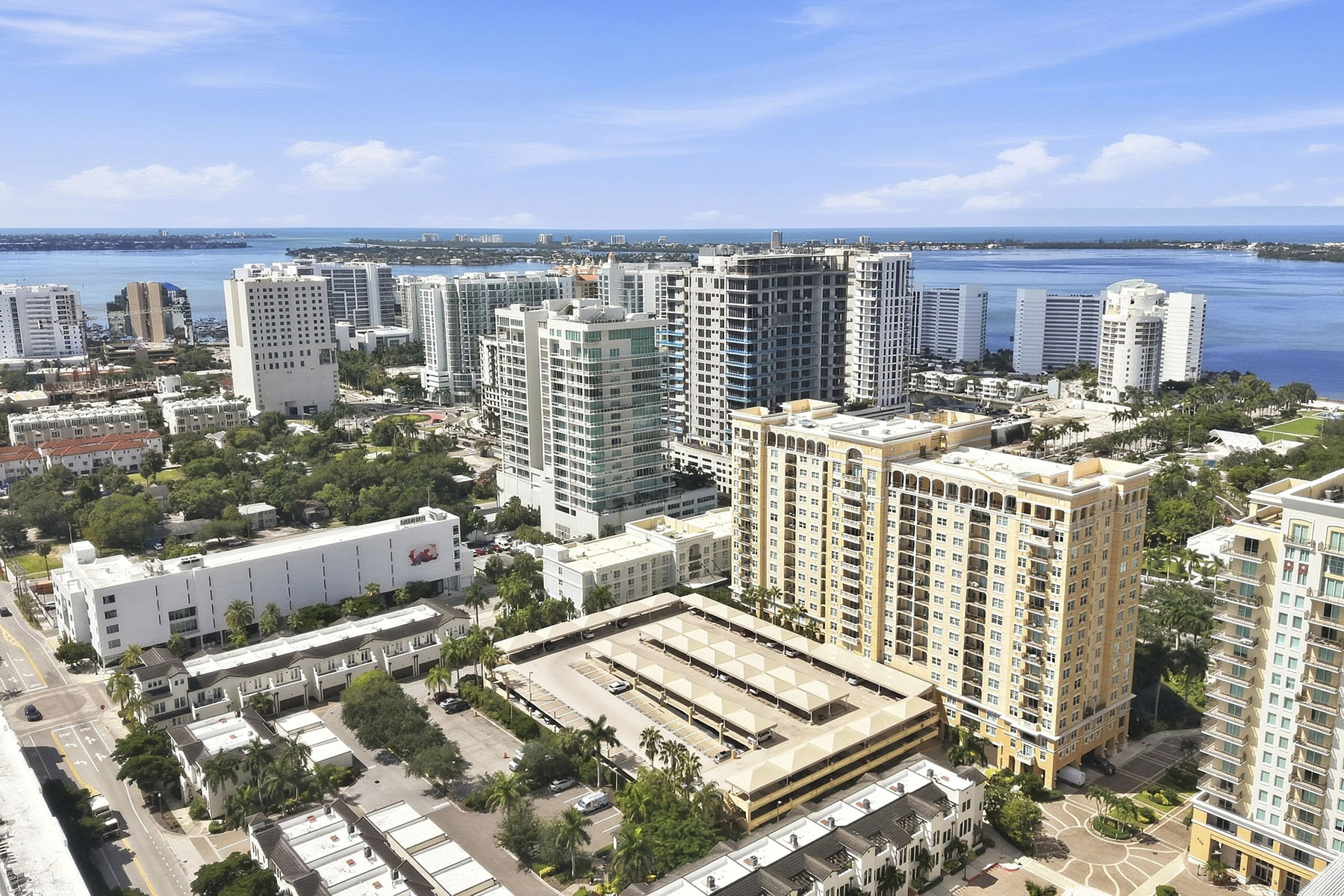 750 N Tamiami Trail , 517