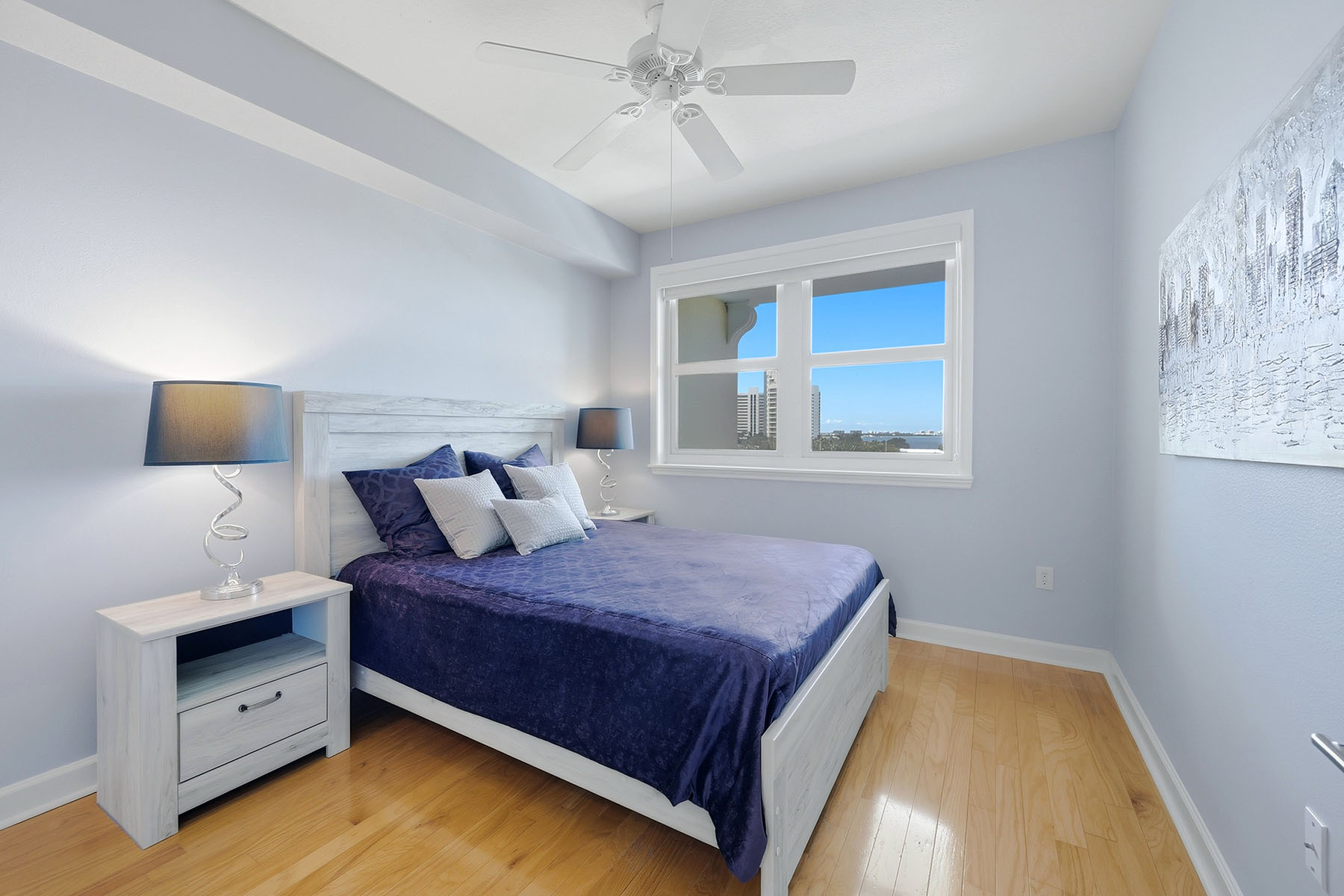 750 N Tamiami Trail , 517