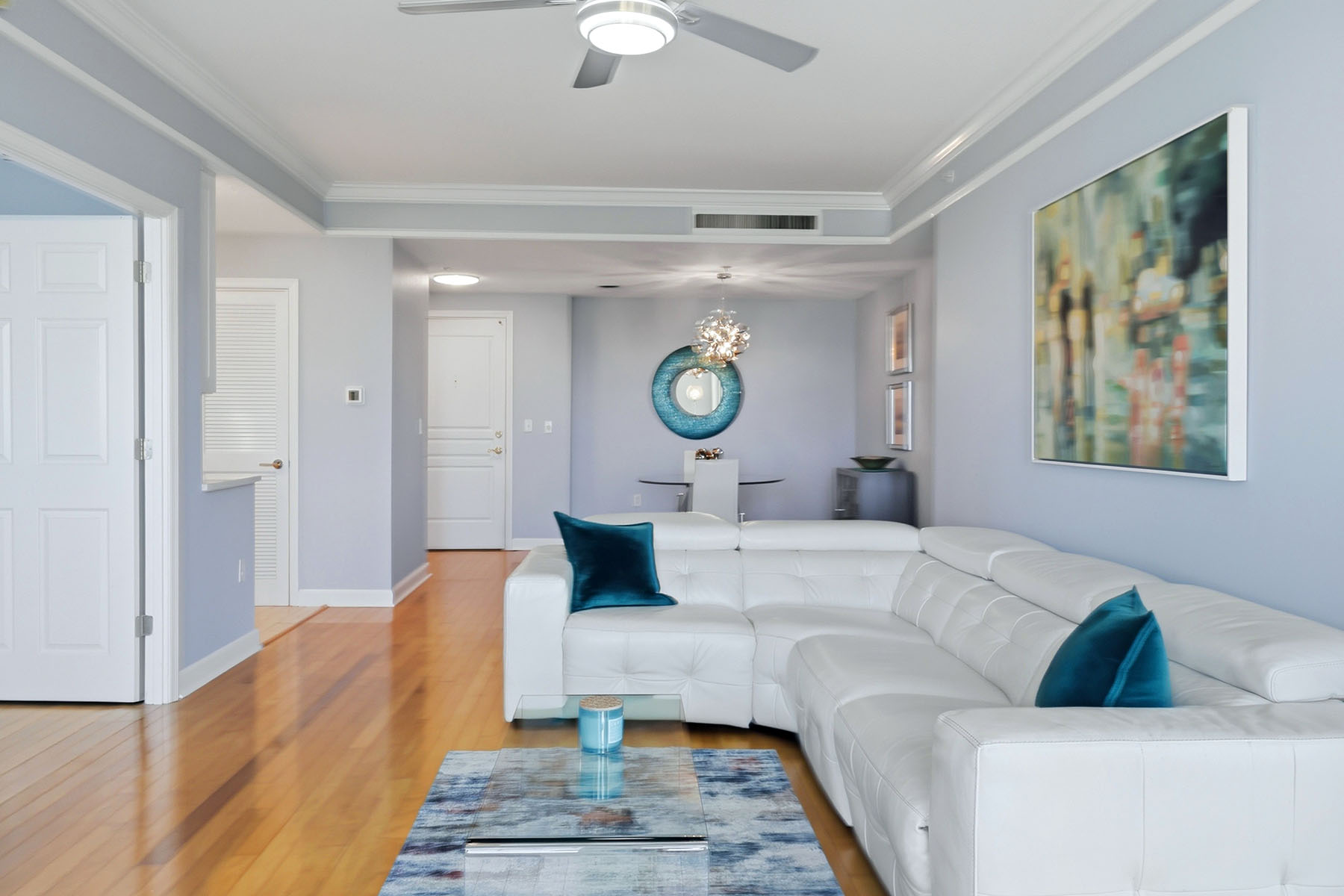 750 N Tamiami Trail , 517