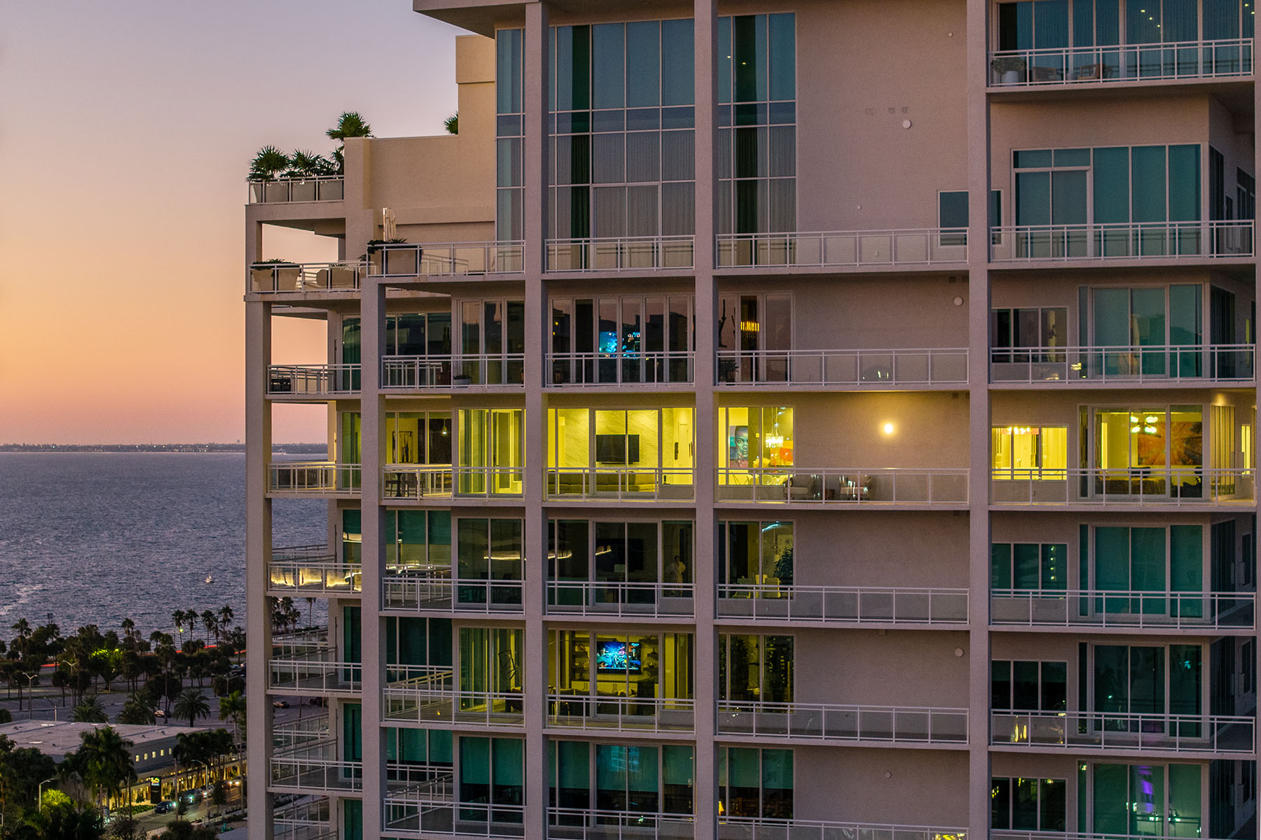 540 N Tamiami Trail , 1604
