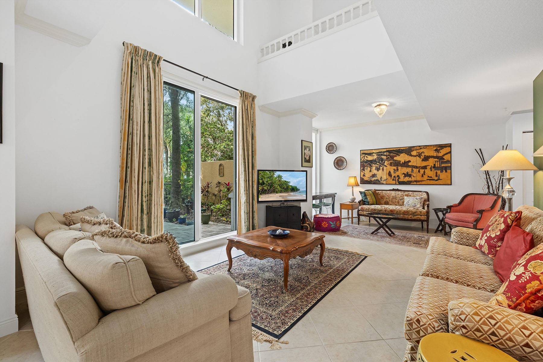 800 N Tamiami Trail , 103