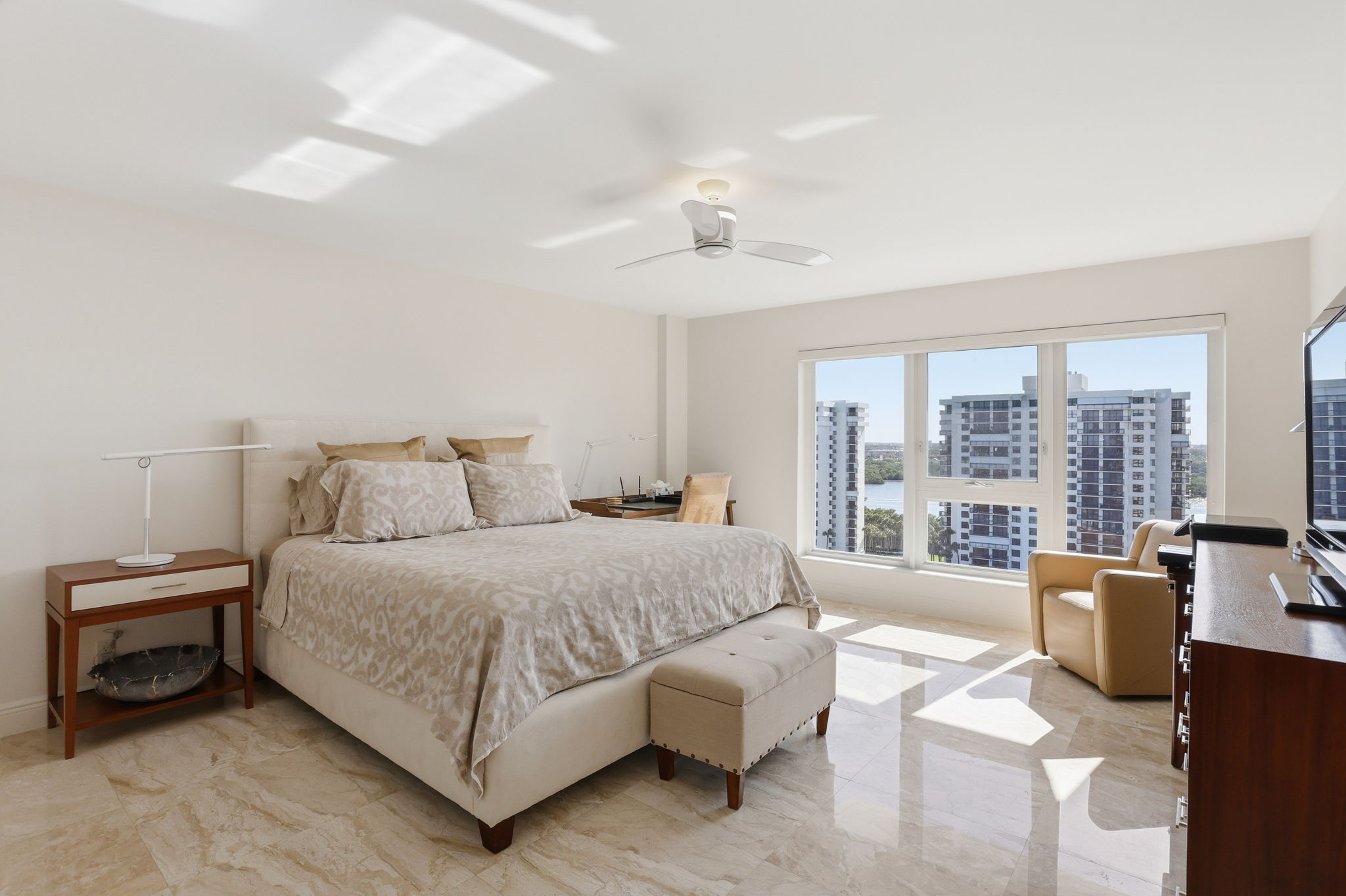 2066 N Ocean Boulevard Unit# 14nw