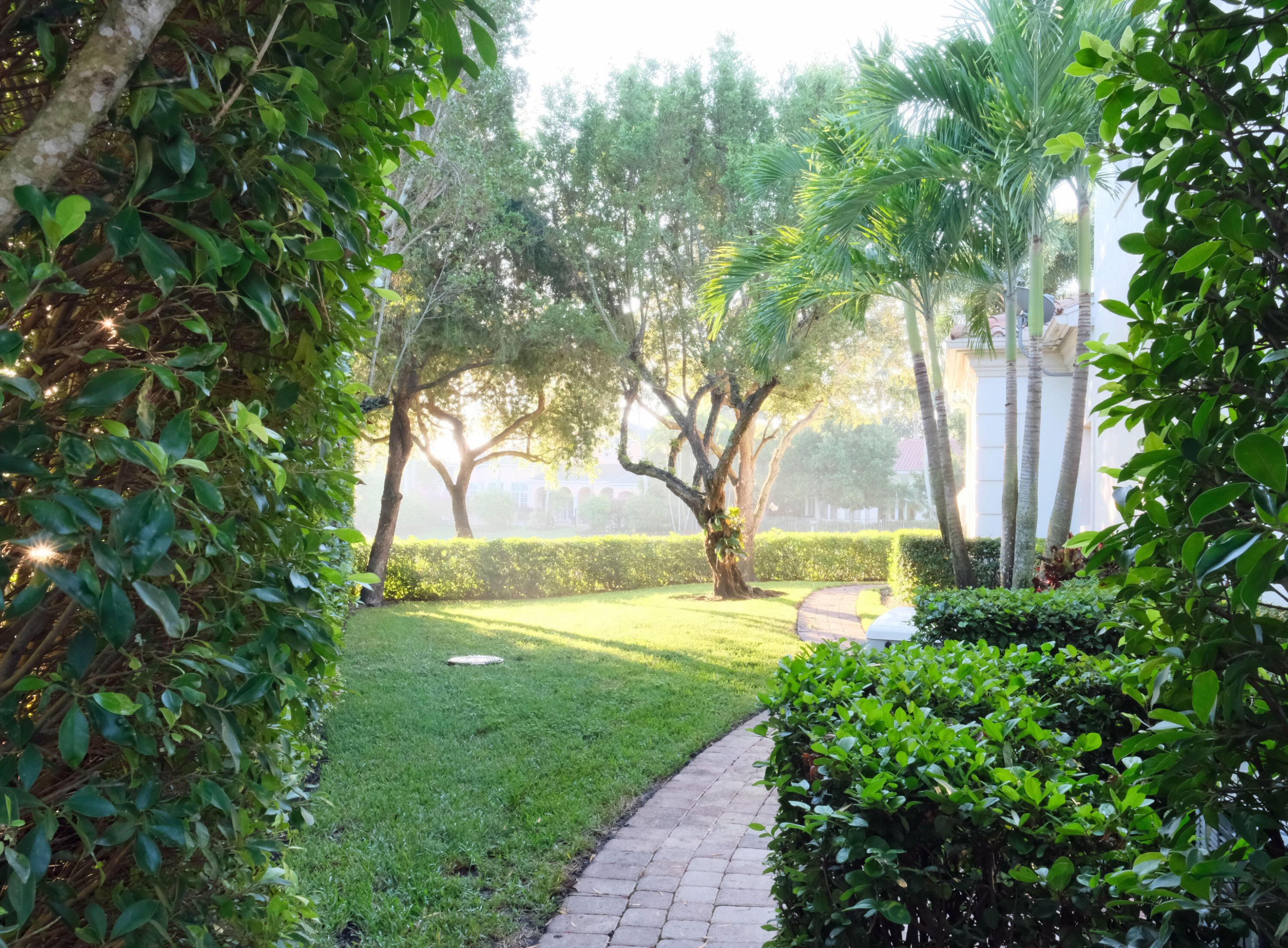 2508 Mizner Lake Court