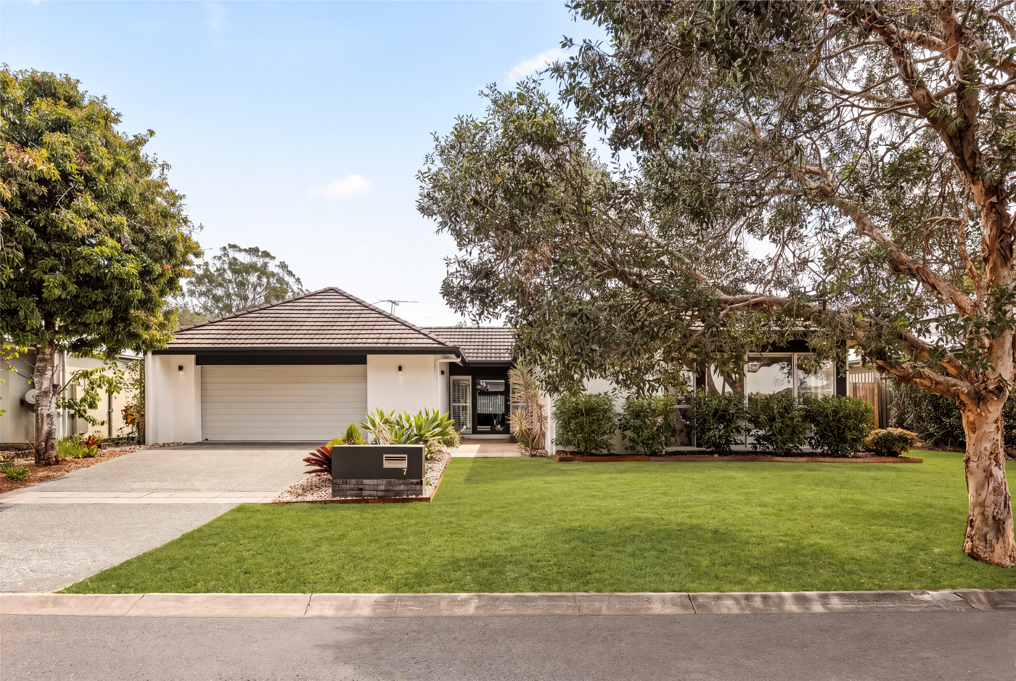 7 Hawksbury Crescent Wakerley