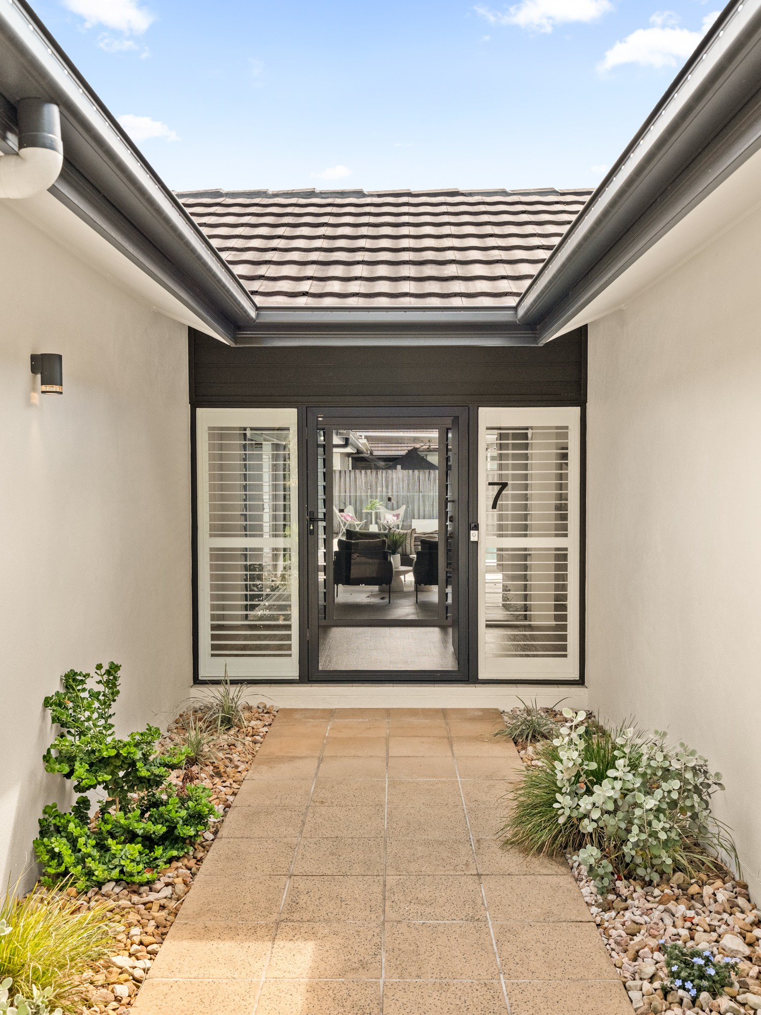 7 Hawksbury Crescent Wakerley