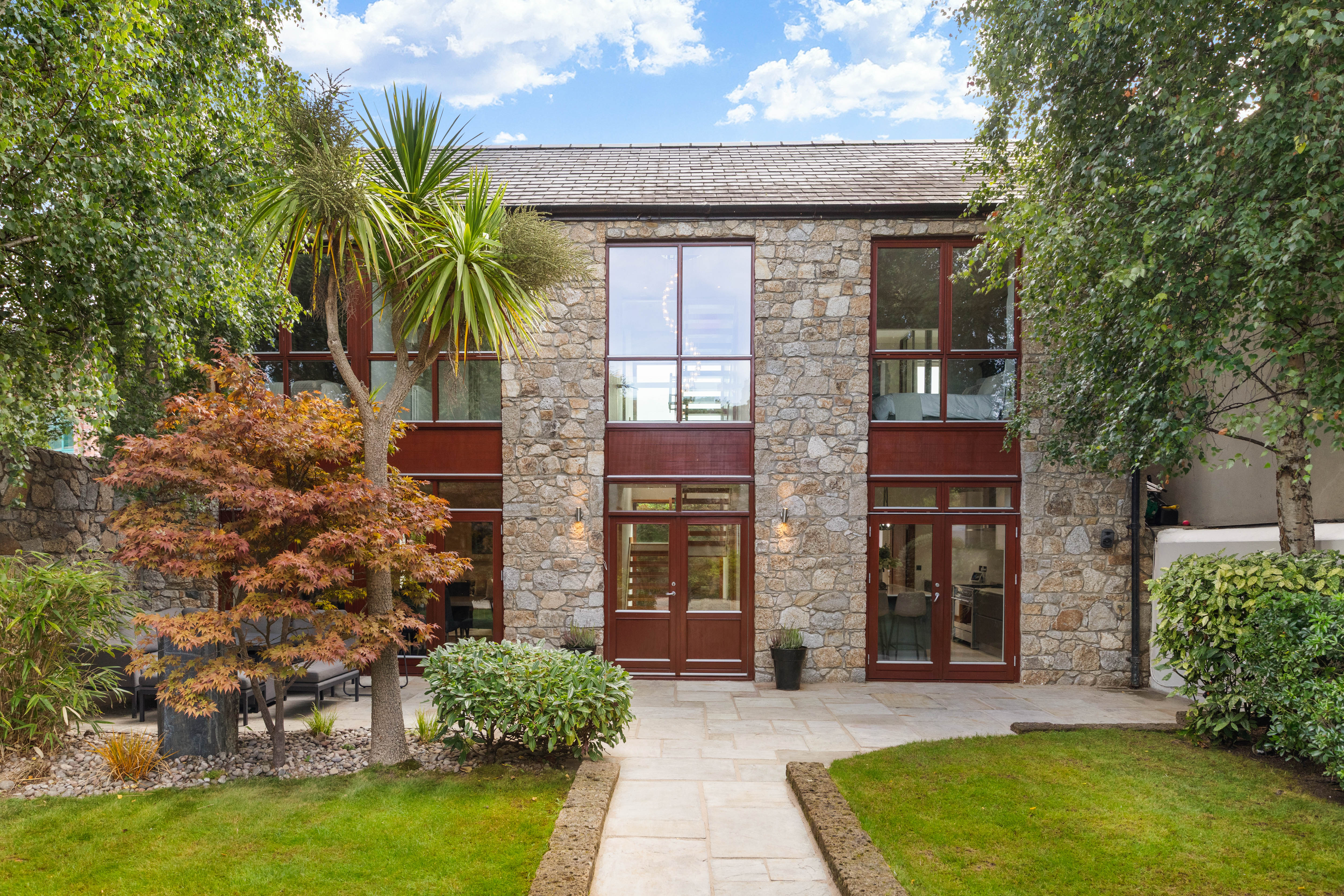 Orchard Mews 1A Brookfield Avenue