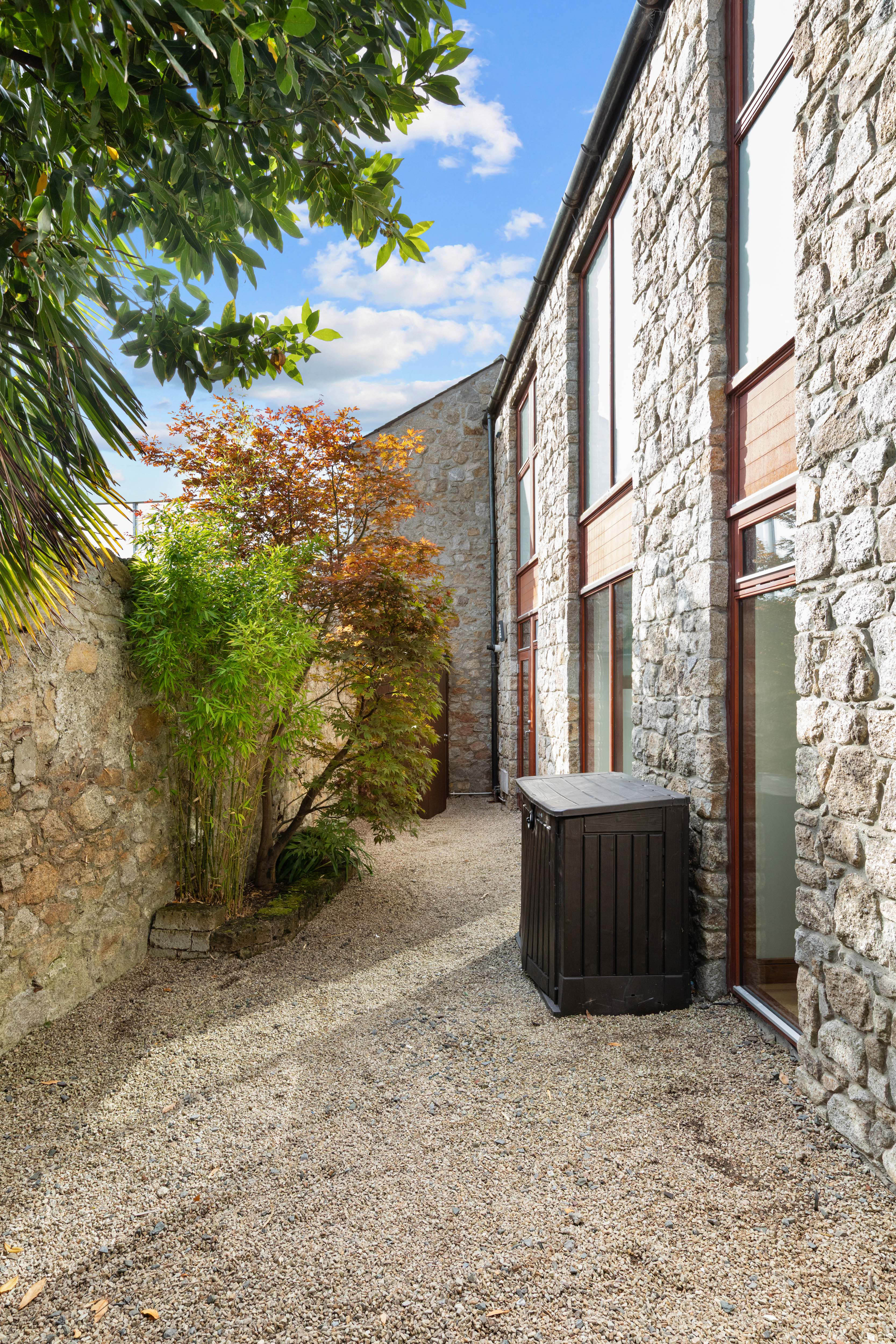Orchard Mews 1A Brookfield Avenue