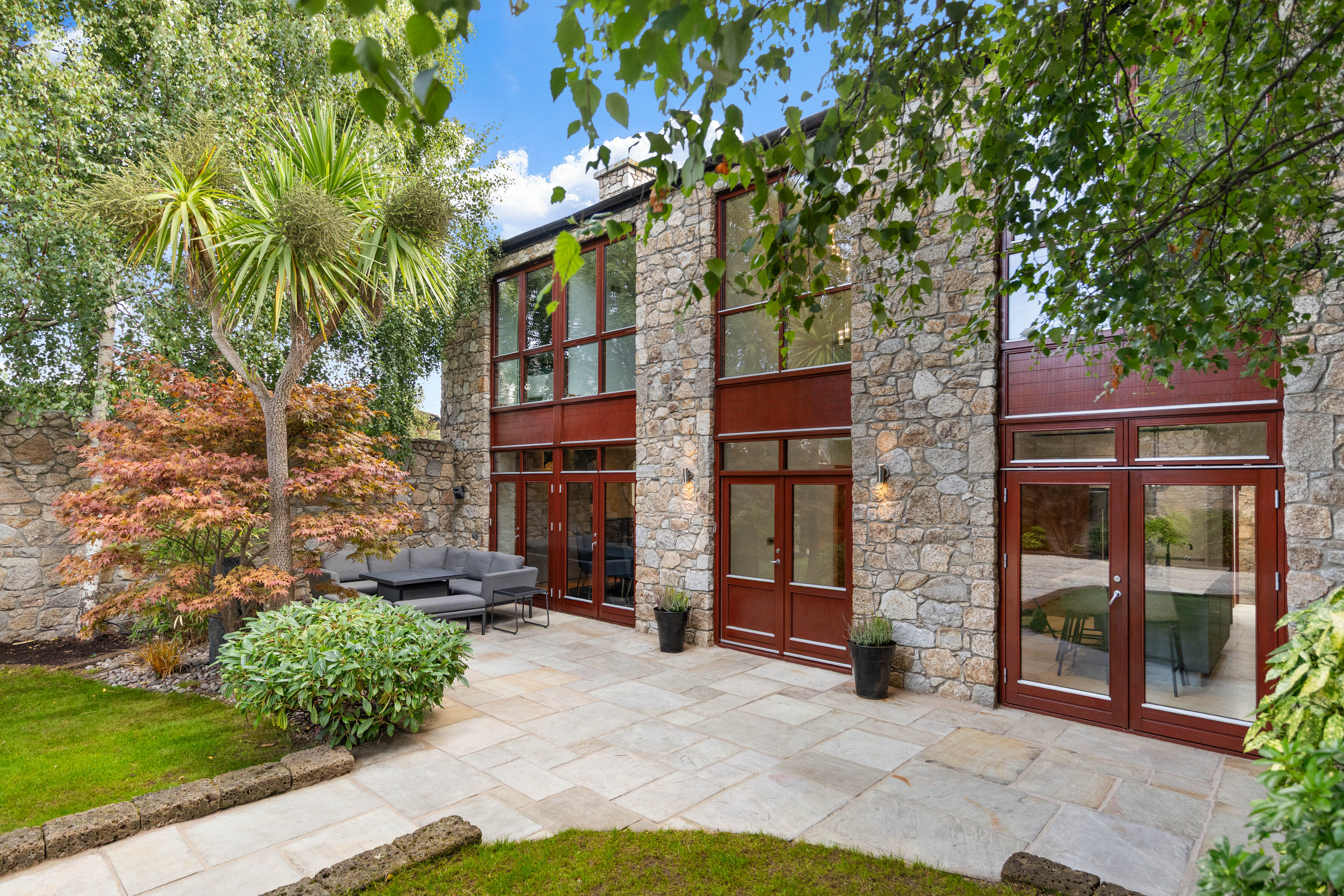 Orchard Mews 1A Brookfield Avenue