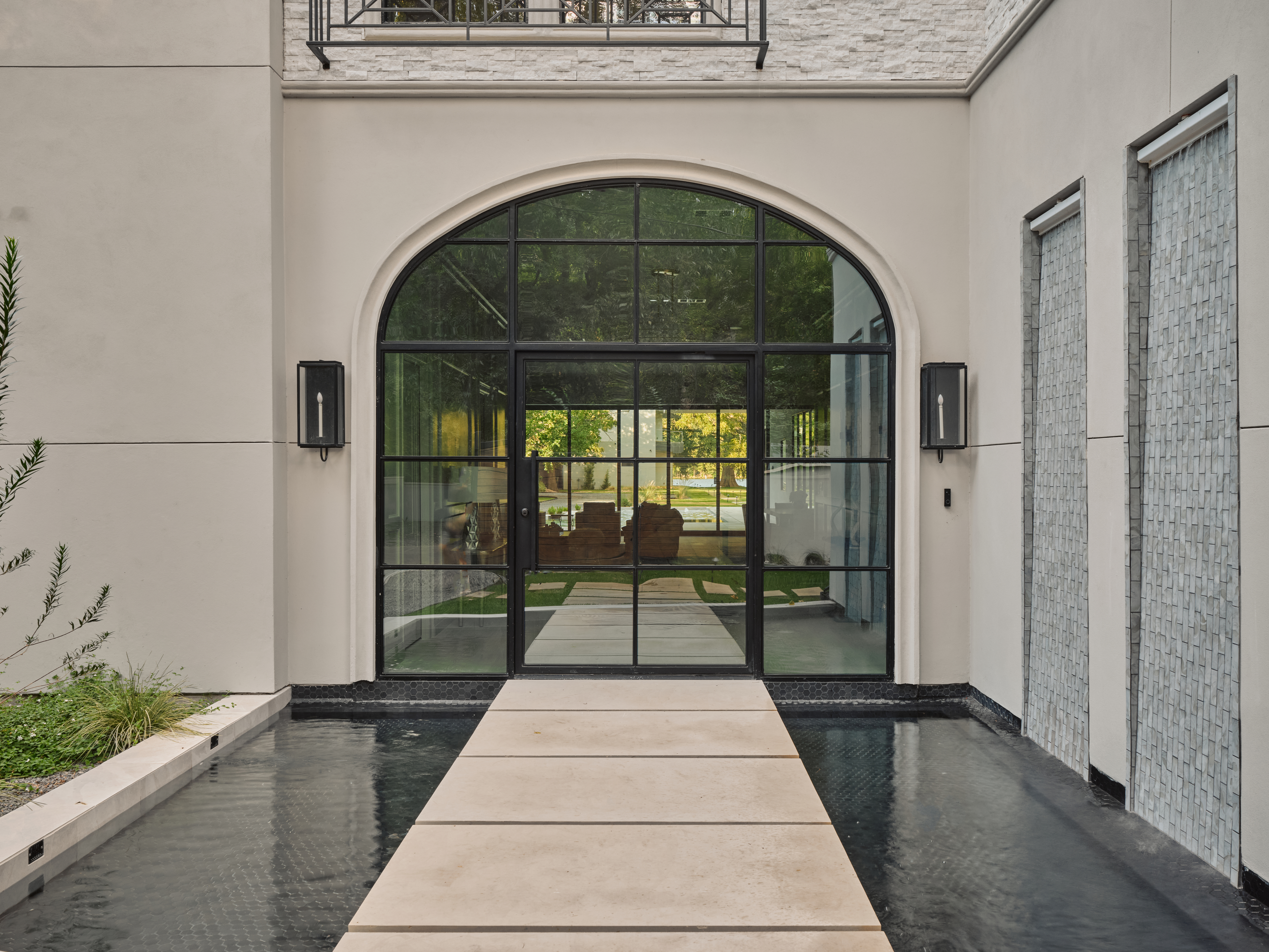 1404 Rockcliff Road 