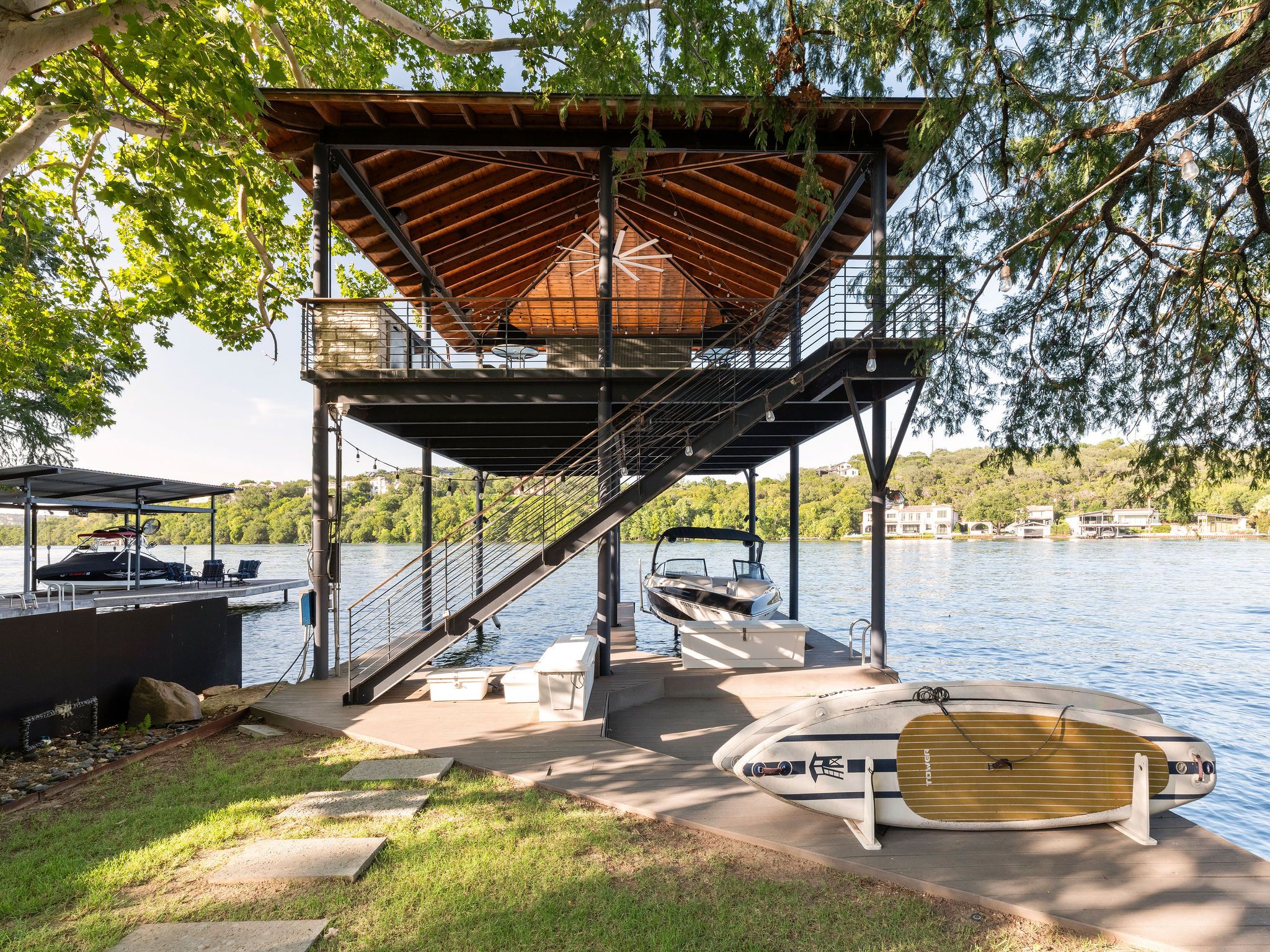 1404 Rockcliff Road 