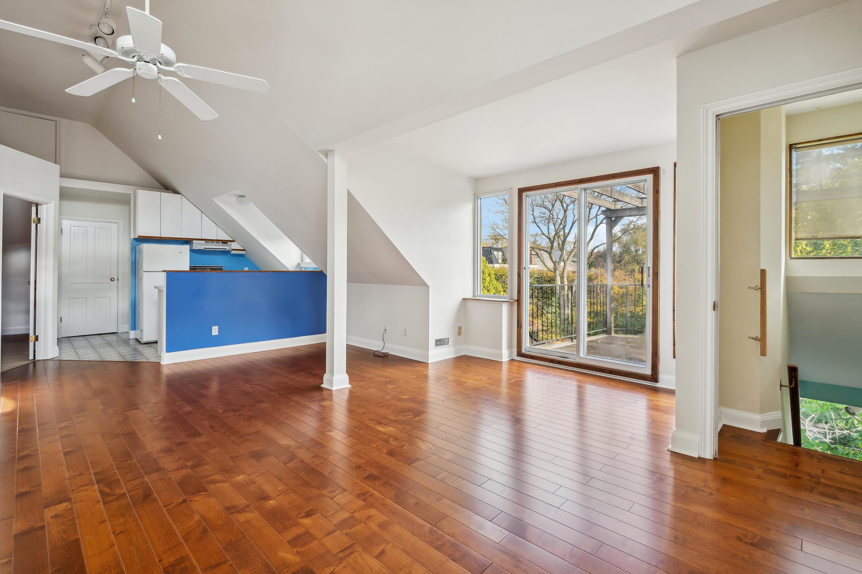 105 Cluny Dr