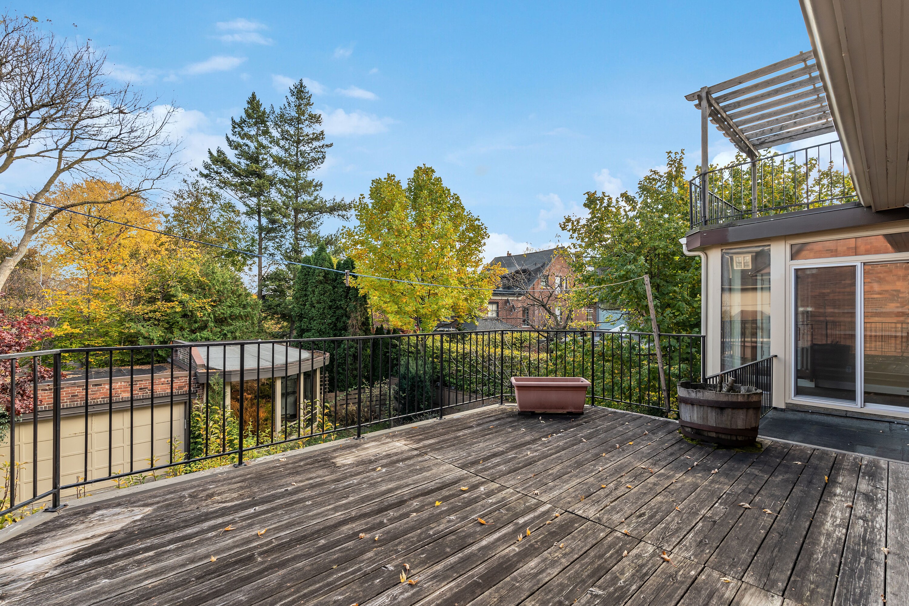 105 Cluny Dr