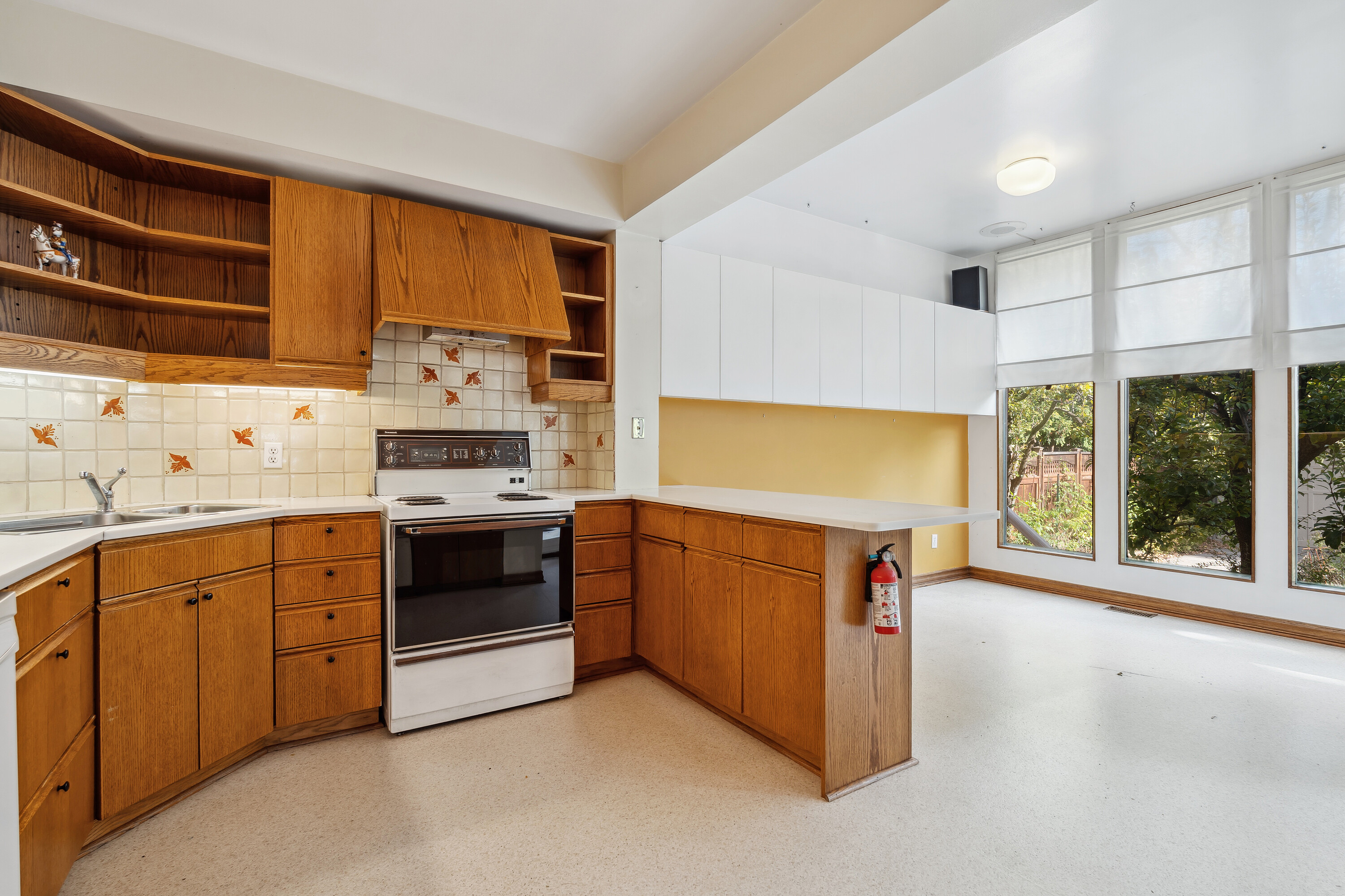 105 Cluny Dr
