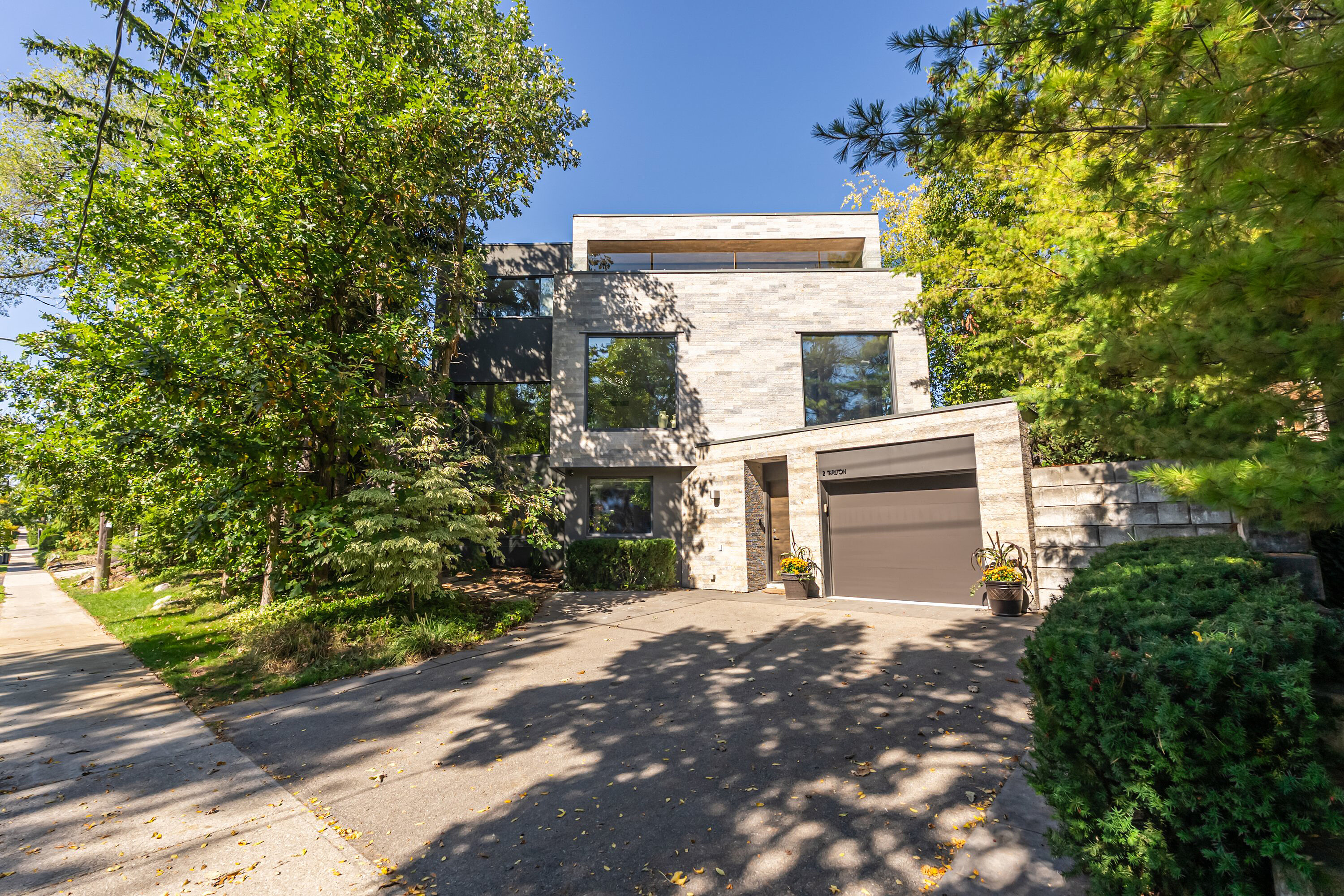 2 Tarlton Rd
