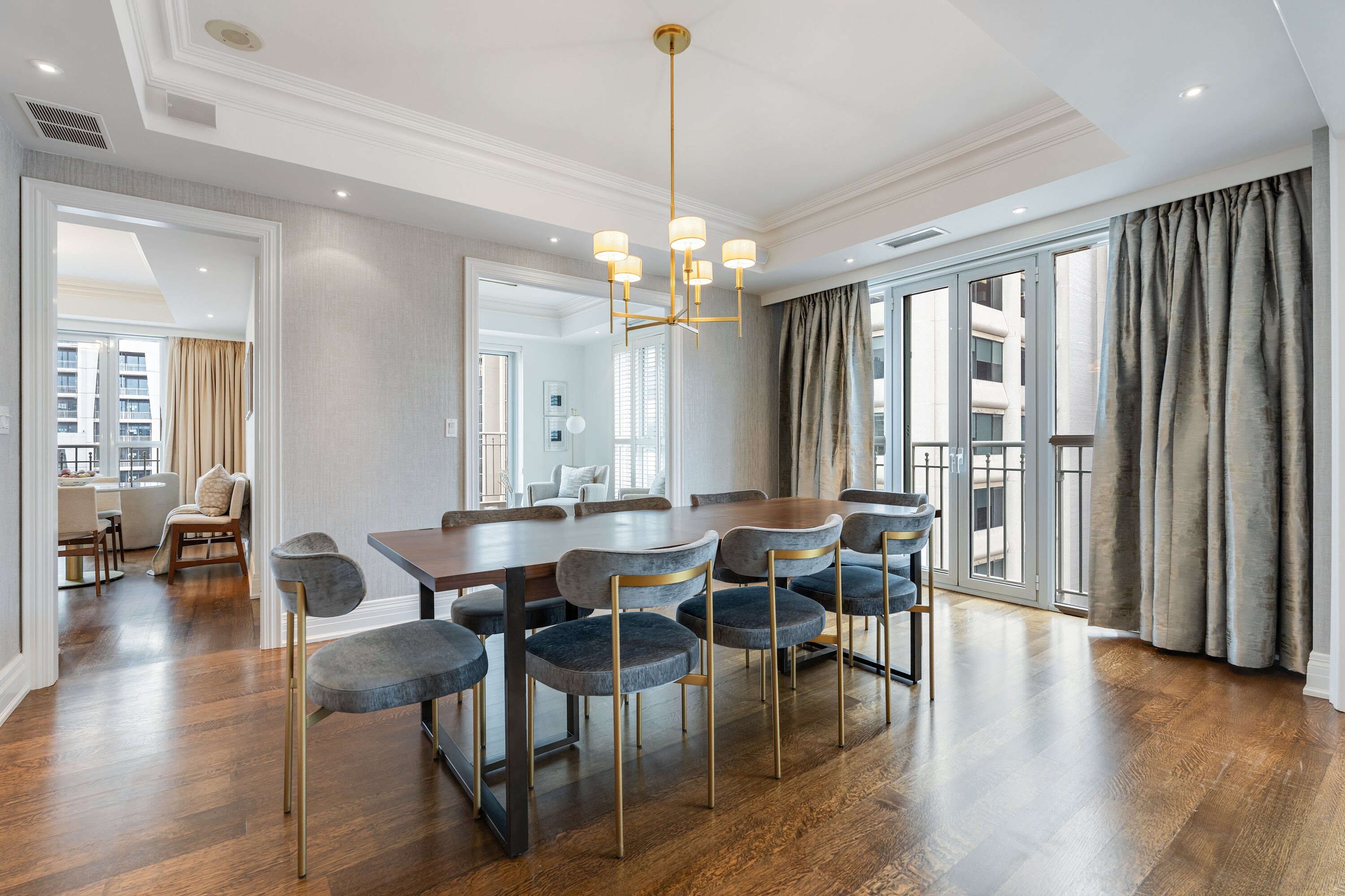 33 Delisle Ave #908
