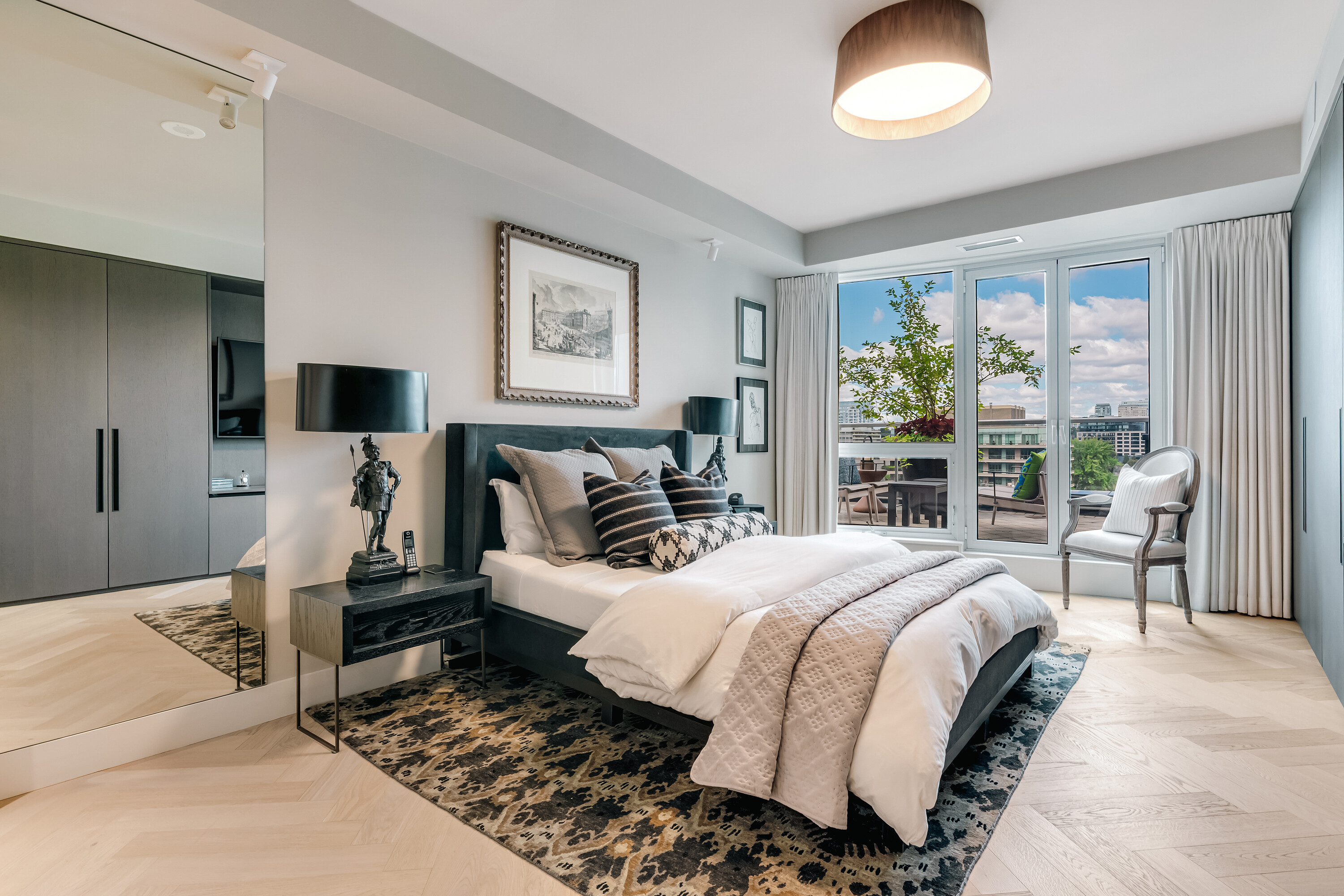 10 Bellair St #705