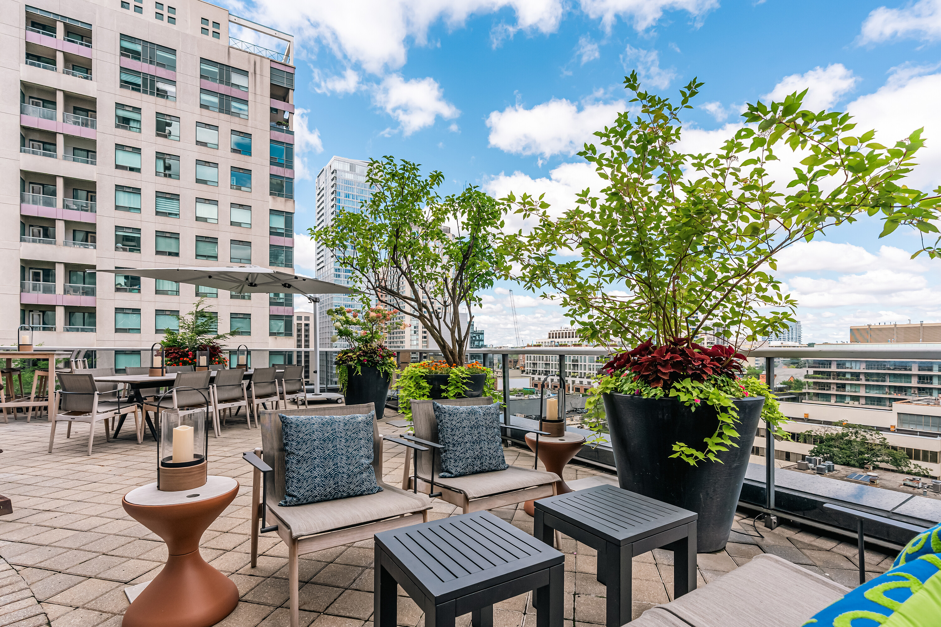 10 Bellair St #705
