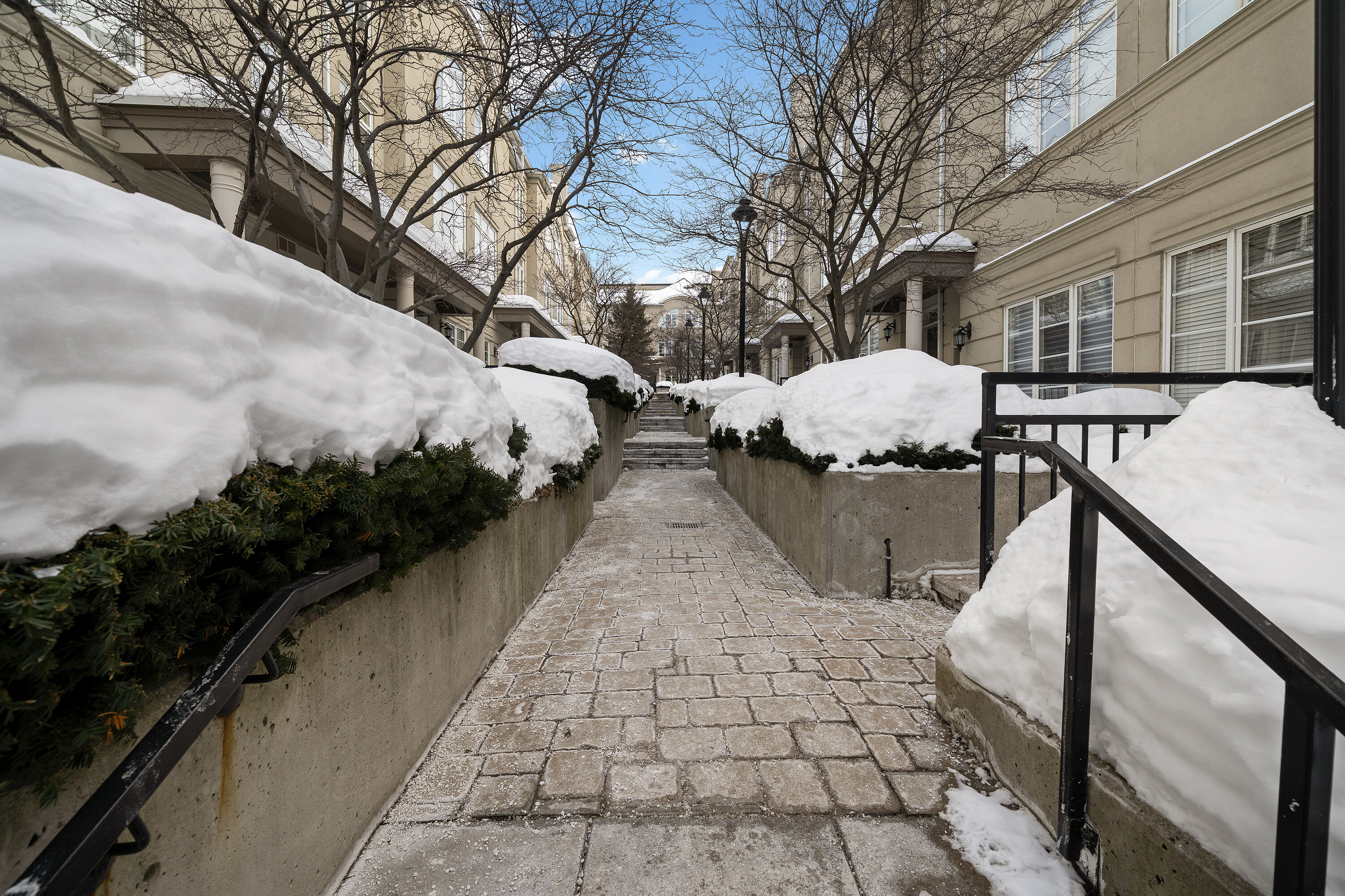 47 York Mills Rd  205