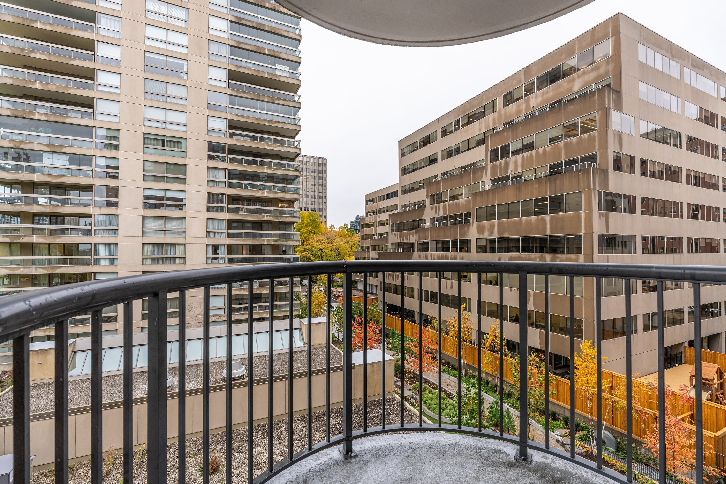 47 St Clair Ave W  503