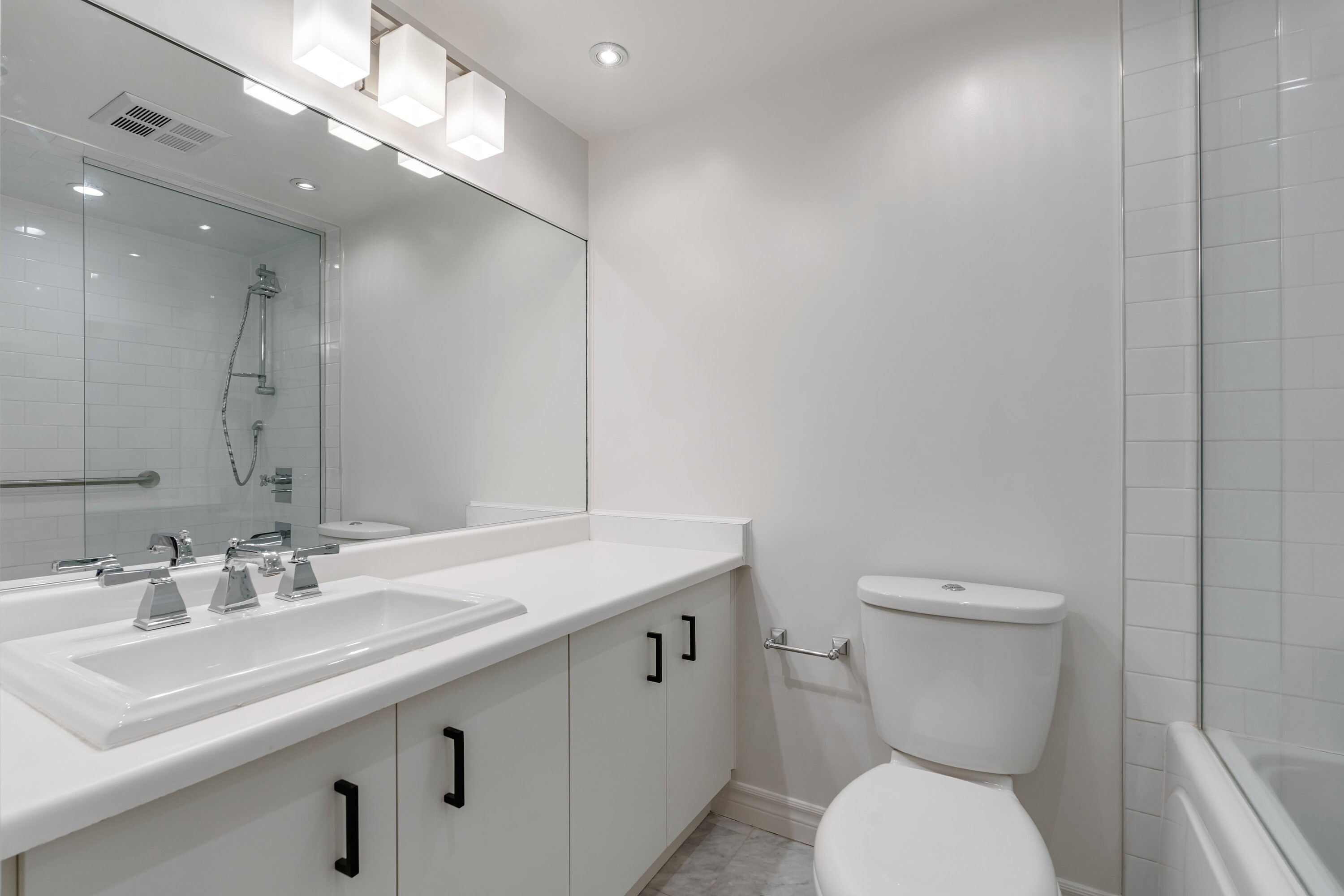 47 St Clair Ave W  503