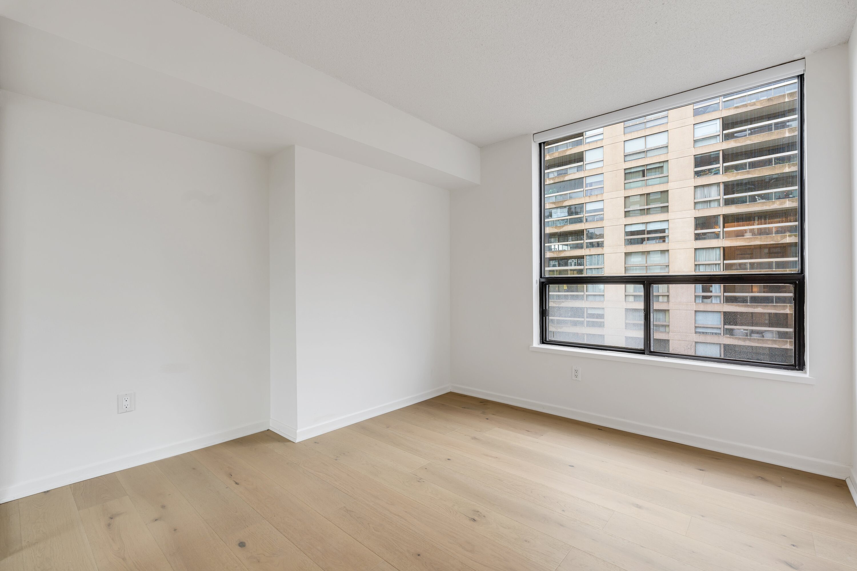 47 St Clair Ave W  503