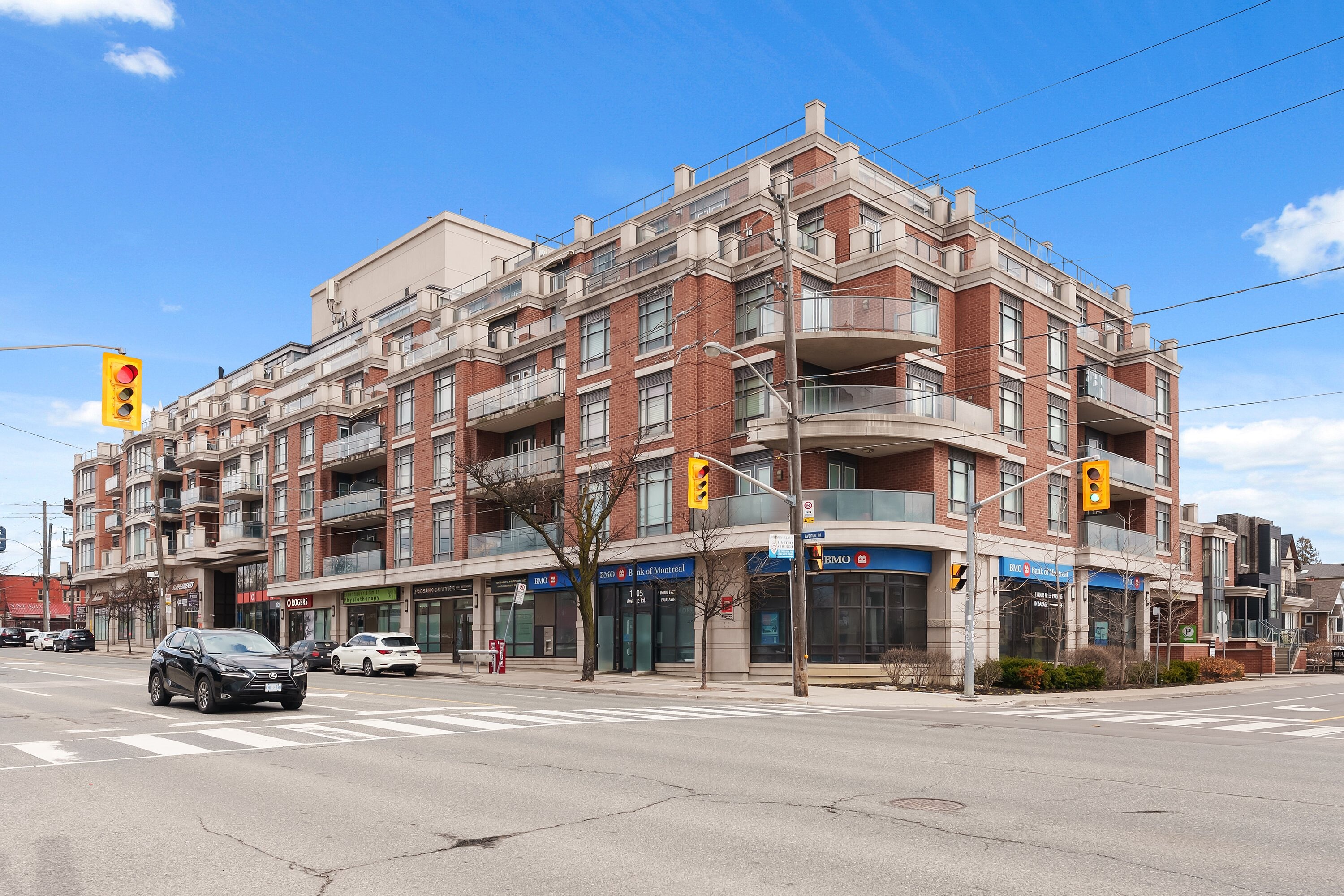 1717 Avenue Rd  LPH3