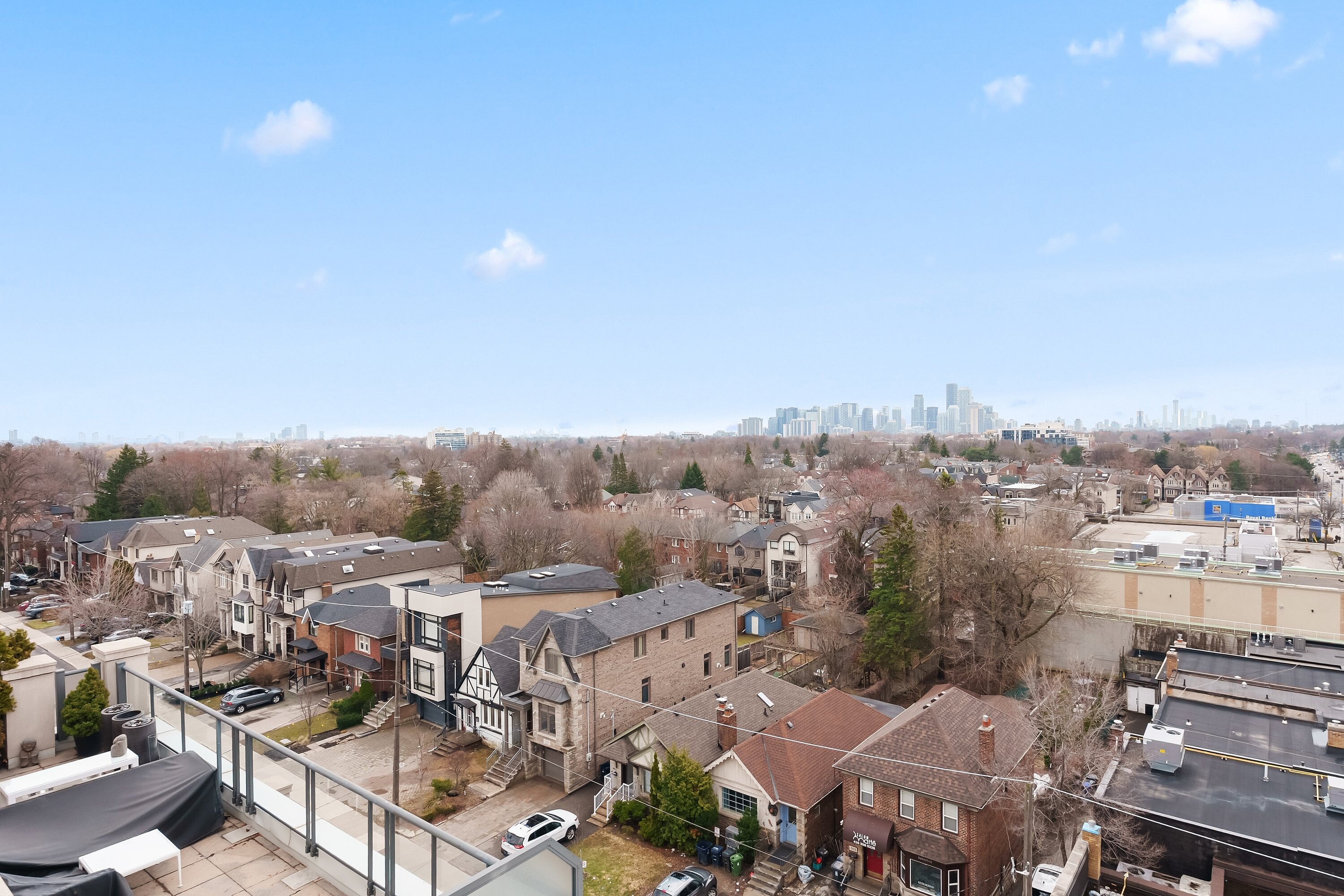 1717 Avenue Rd  LPH3