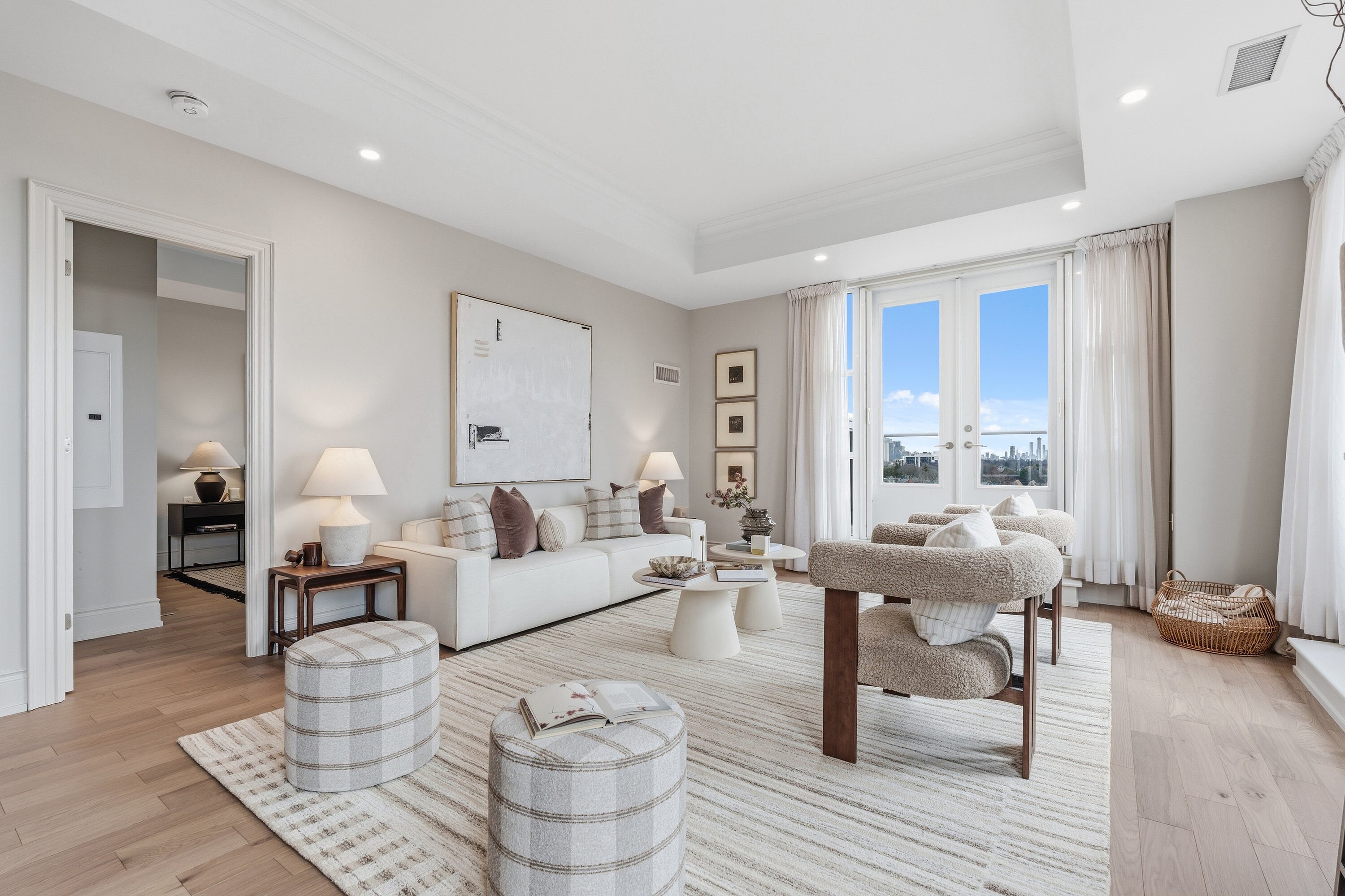 1717 Avenue Rd  LPH3