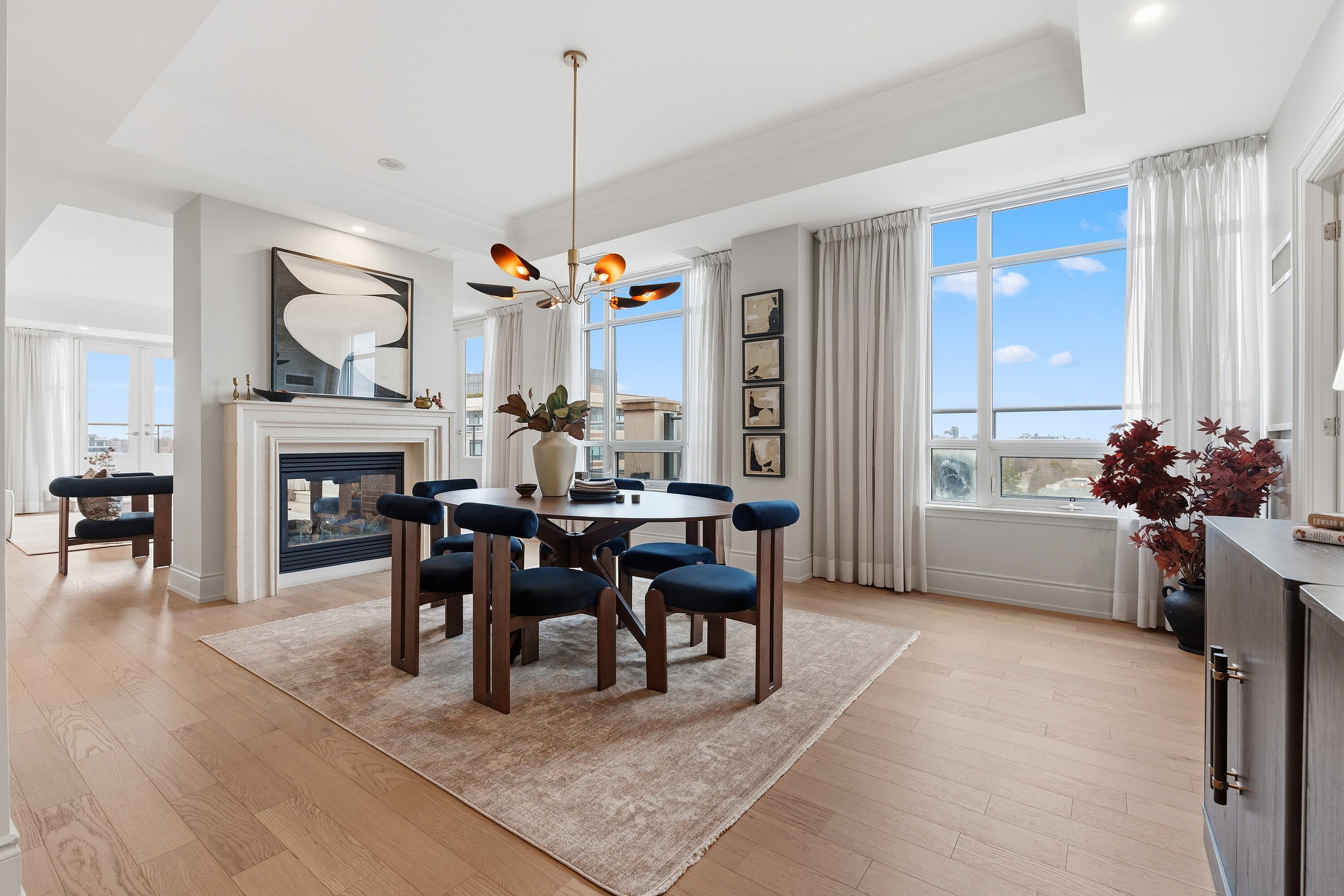 1717 Avenue Rd  LPH3