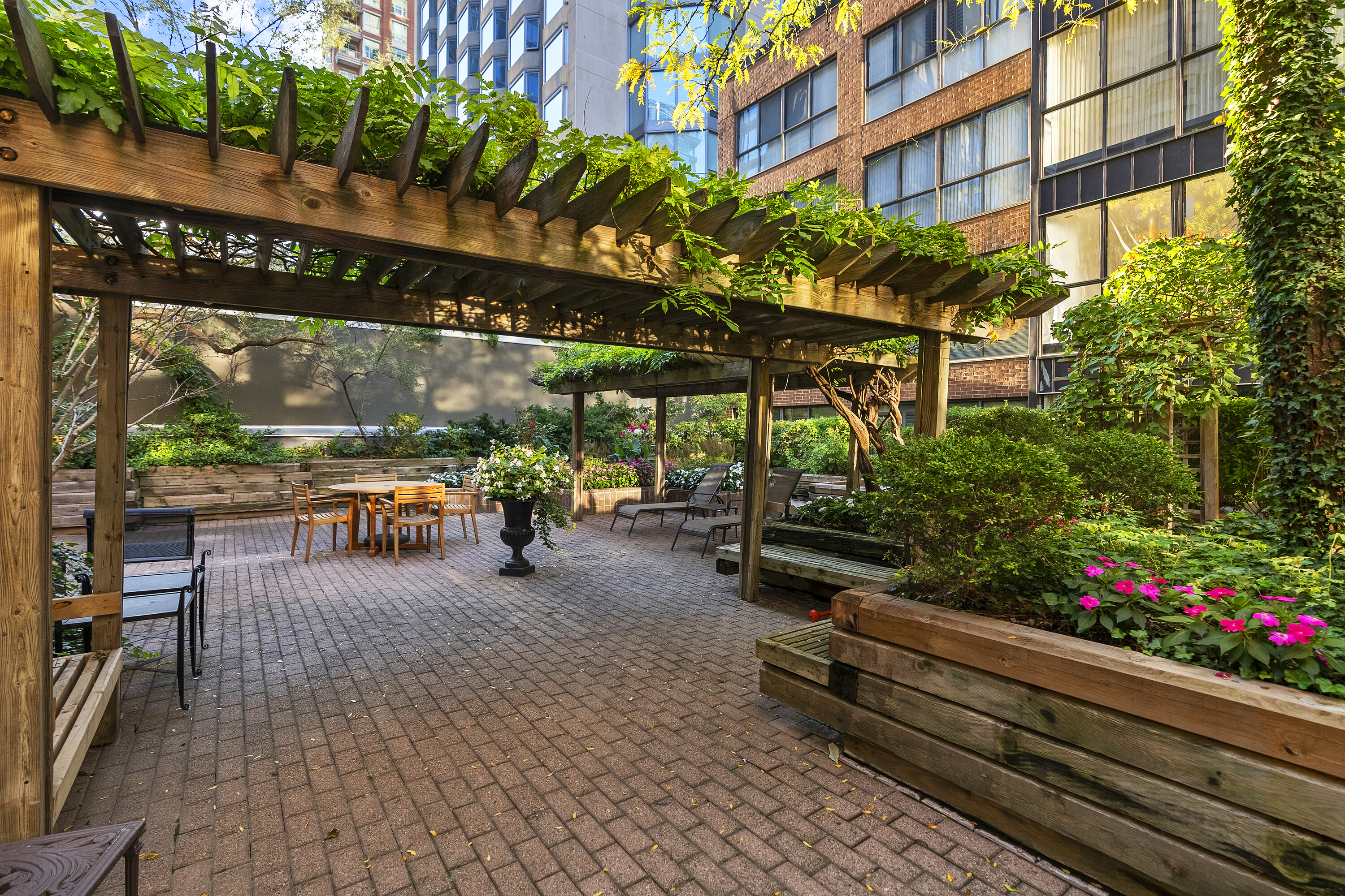 164 Cumberland St  608