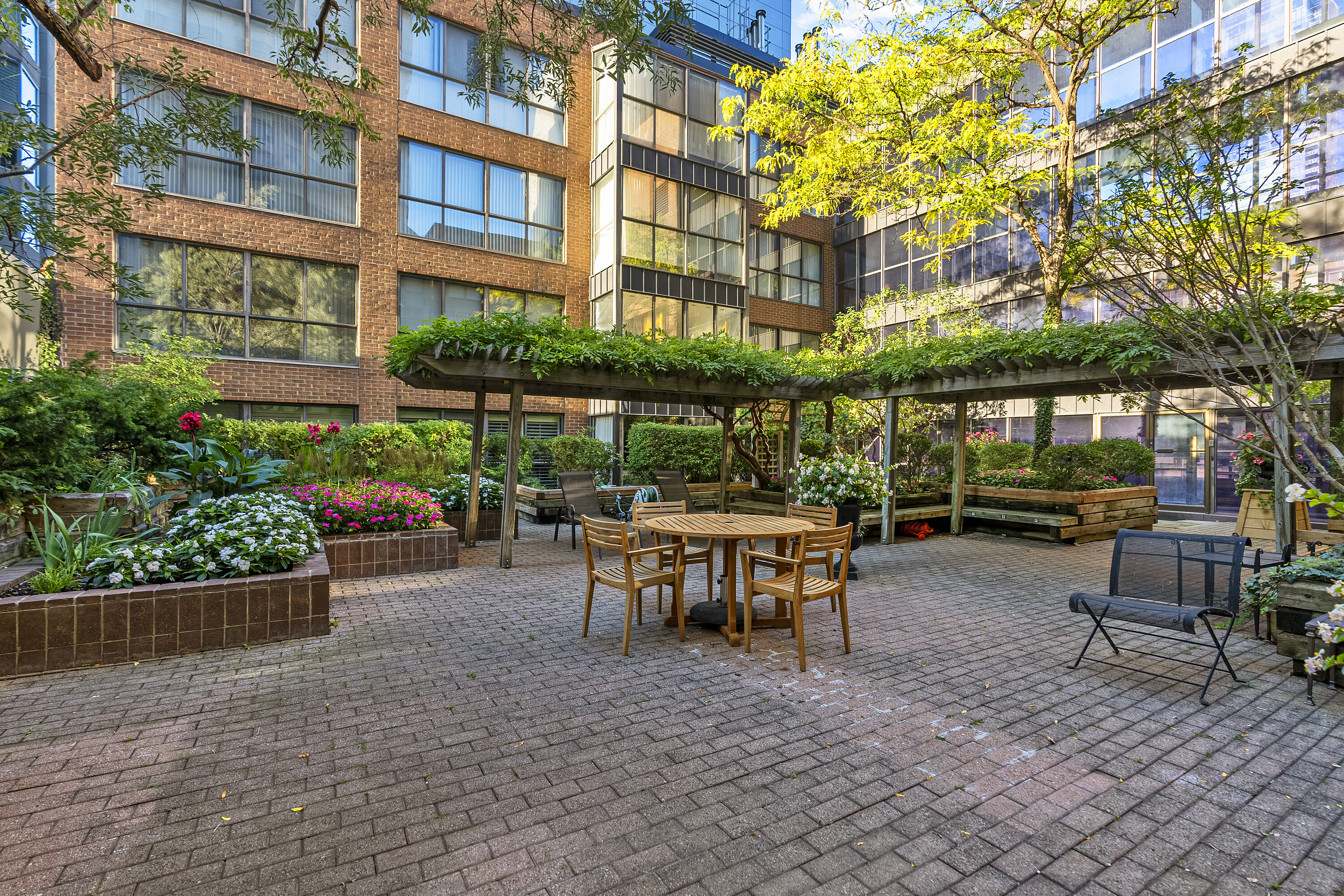 164 Cumberland St  608