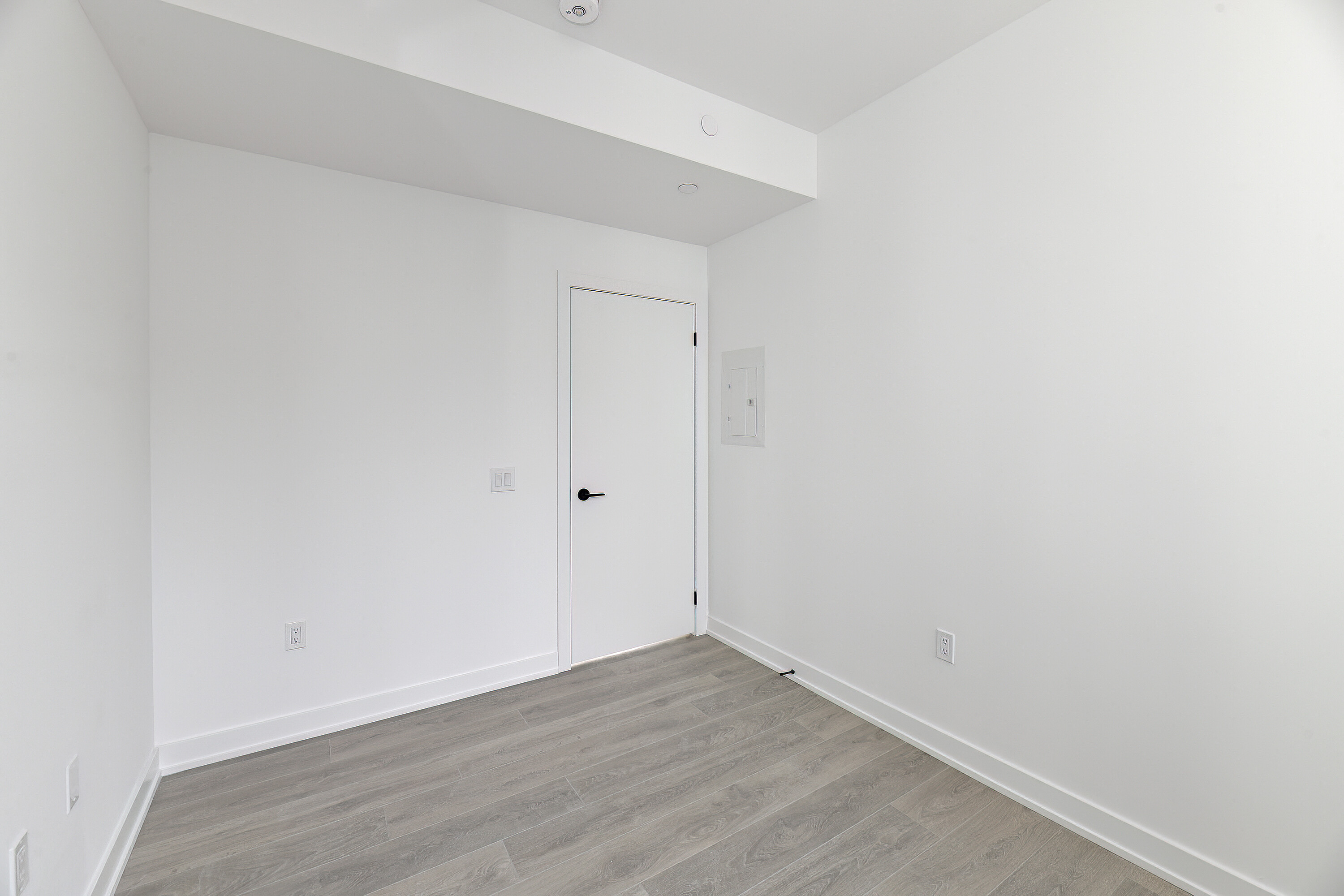 127 Broadway Ave  1102S