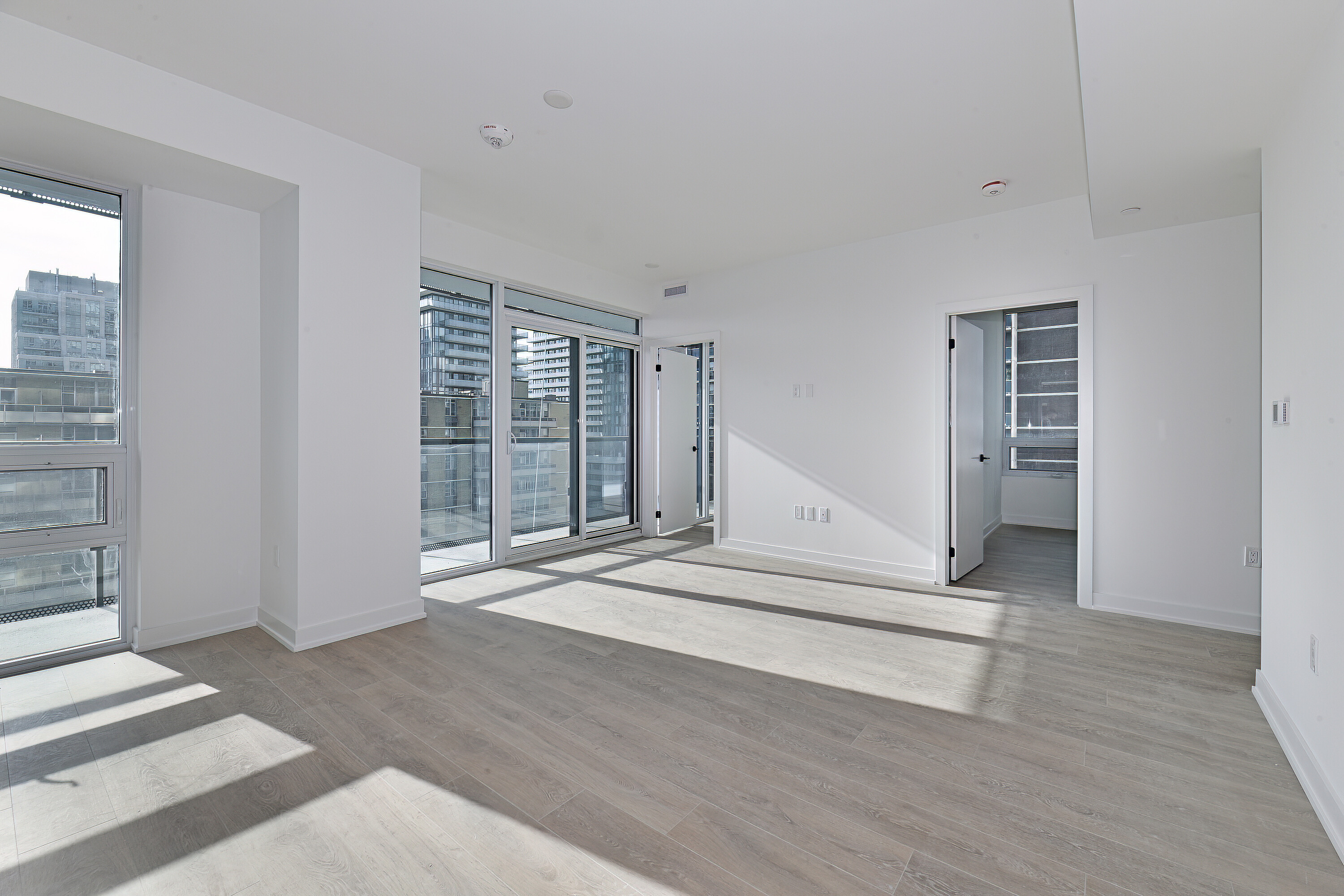 127 Broadway Ave  1102S