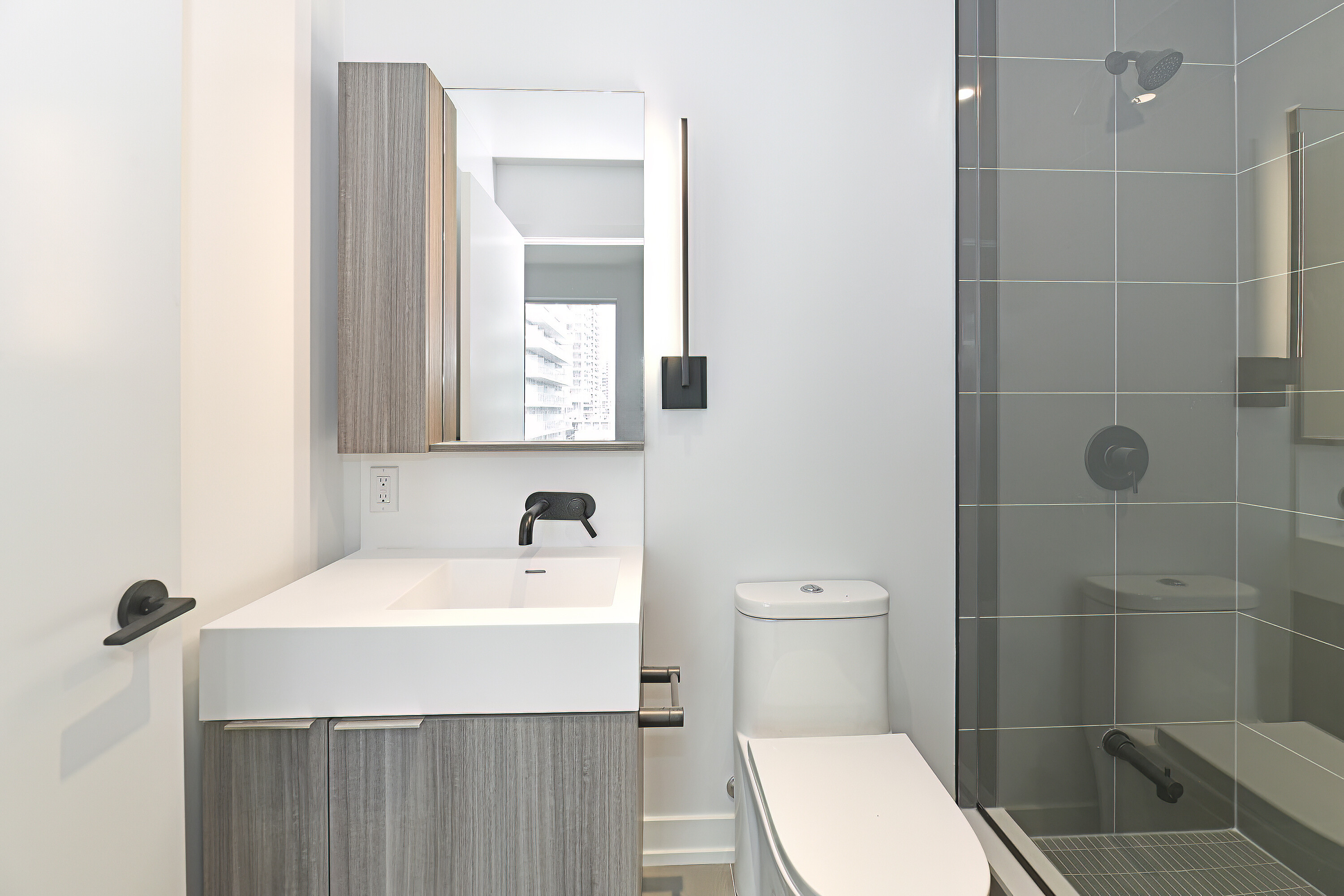 127 Broadway Ave  1102S